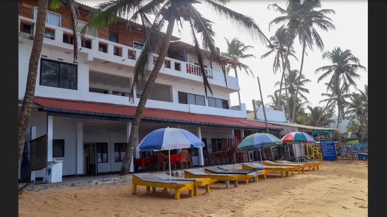 Property building in Hansa Surf Hotel