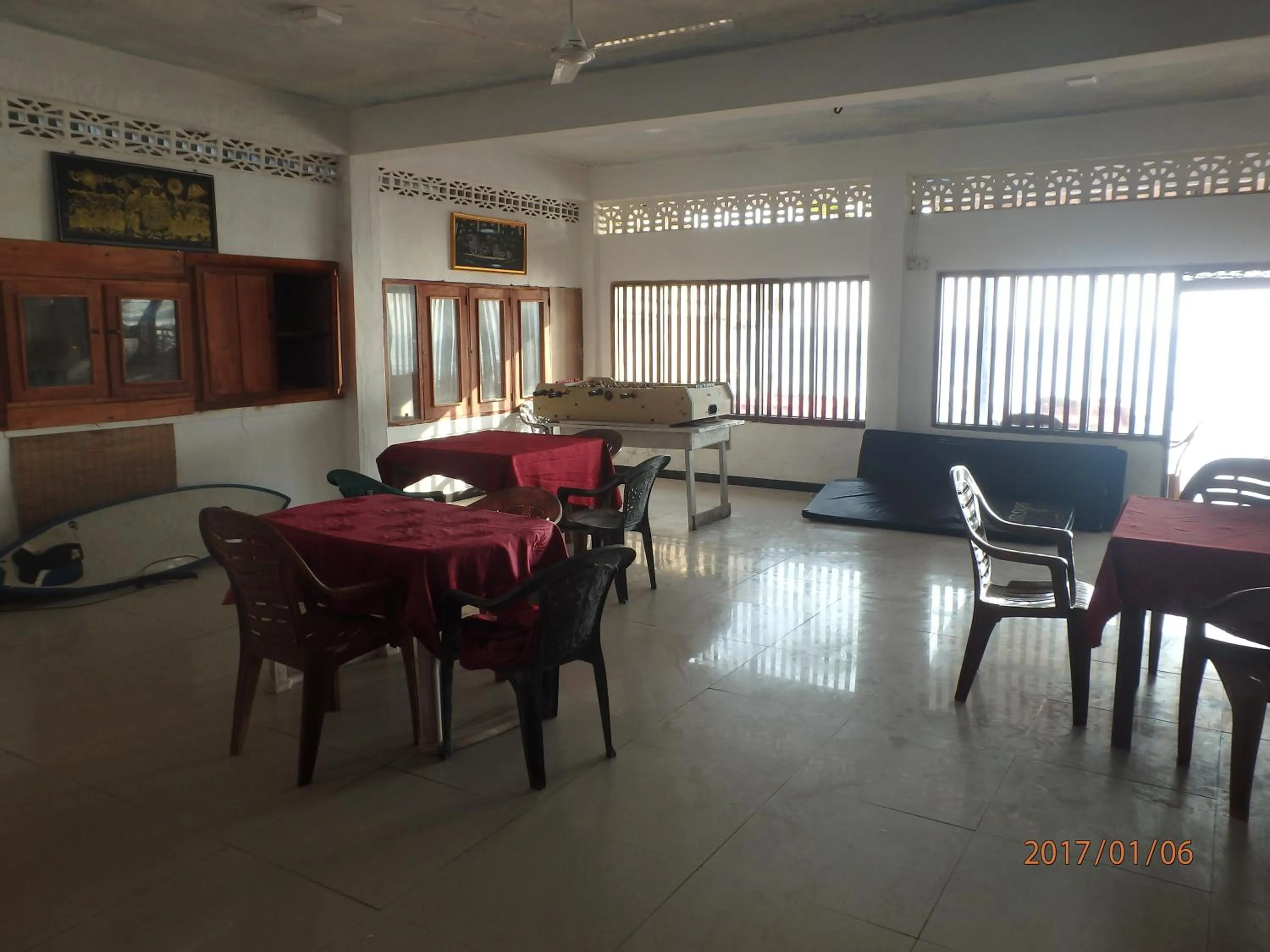 Restaurant/places to eat in Hansa Surf Hotel