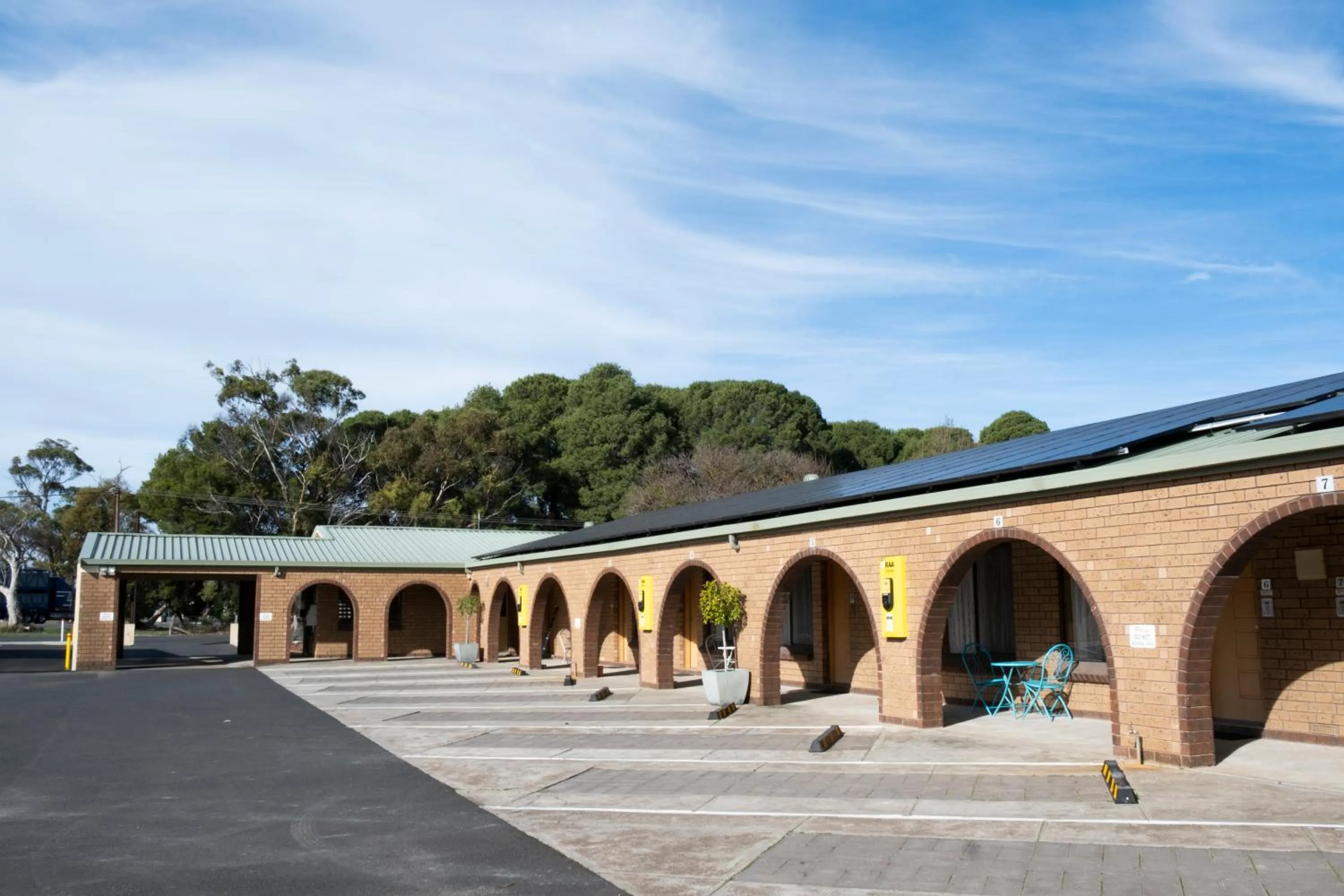 Property building in Keith Motor Inn