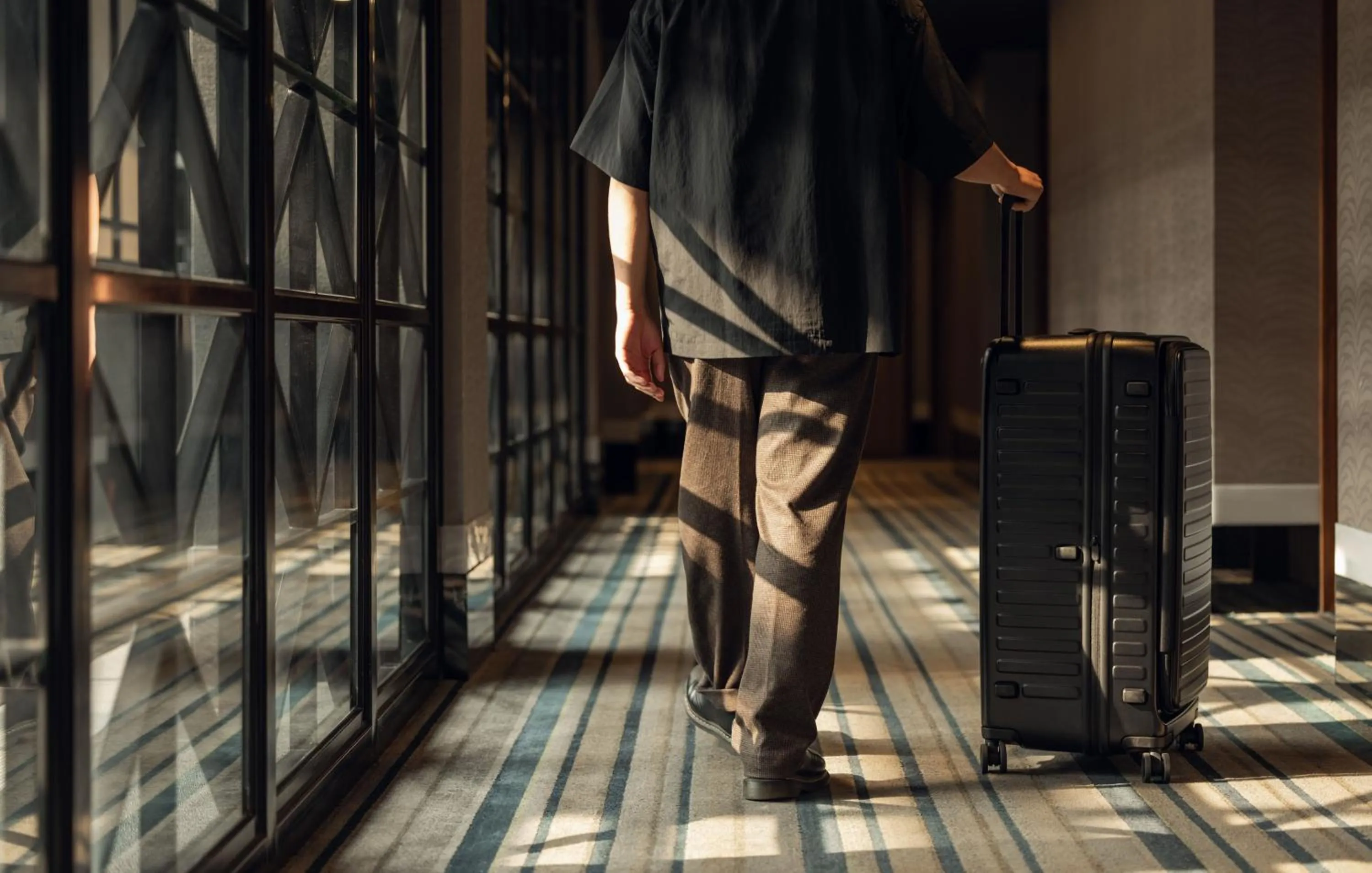 People in Kindness Hotel - Jue Ming