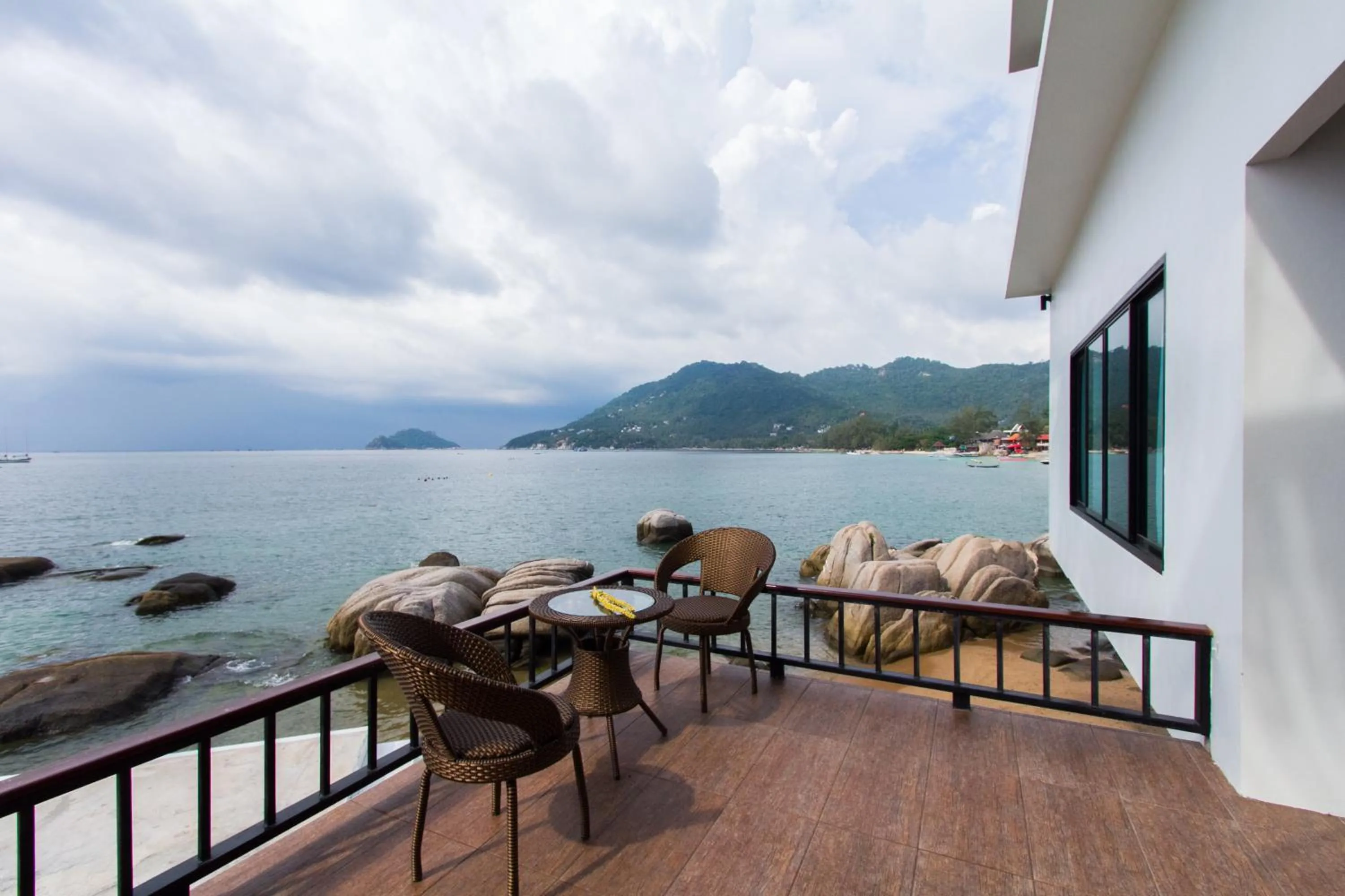 Sea view in Simple Life Cliff View Resort