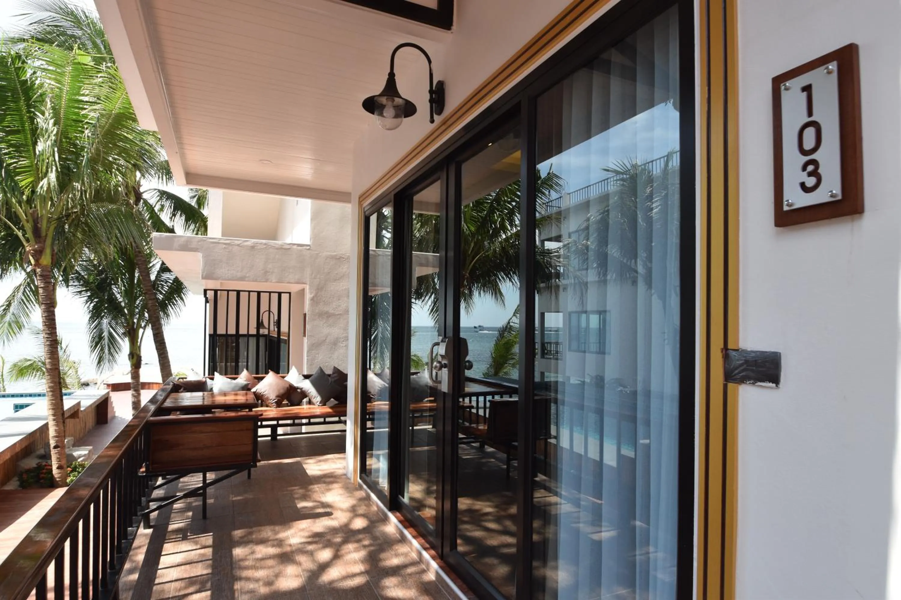 Property building in Simple Life Cliff View Resort