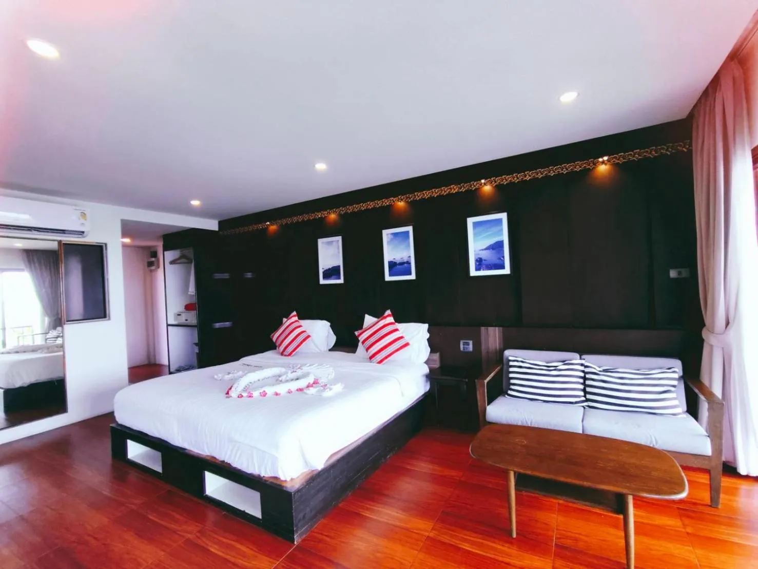 Bedroom, Bed in Simple Life Cliff View Resort