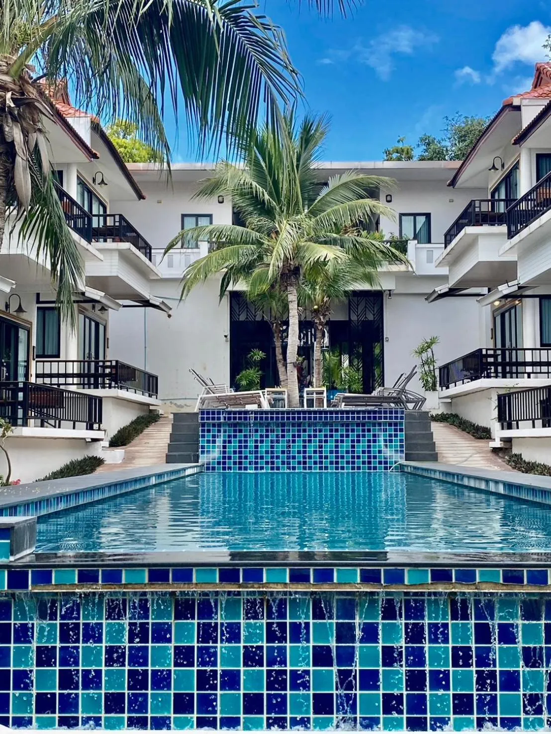 Property building in Simple Life Cliff View Resort