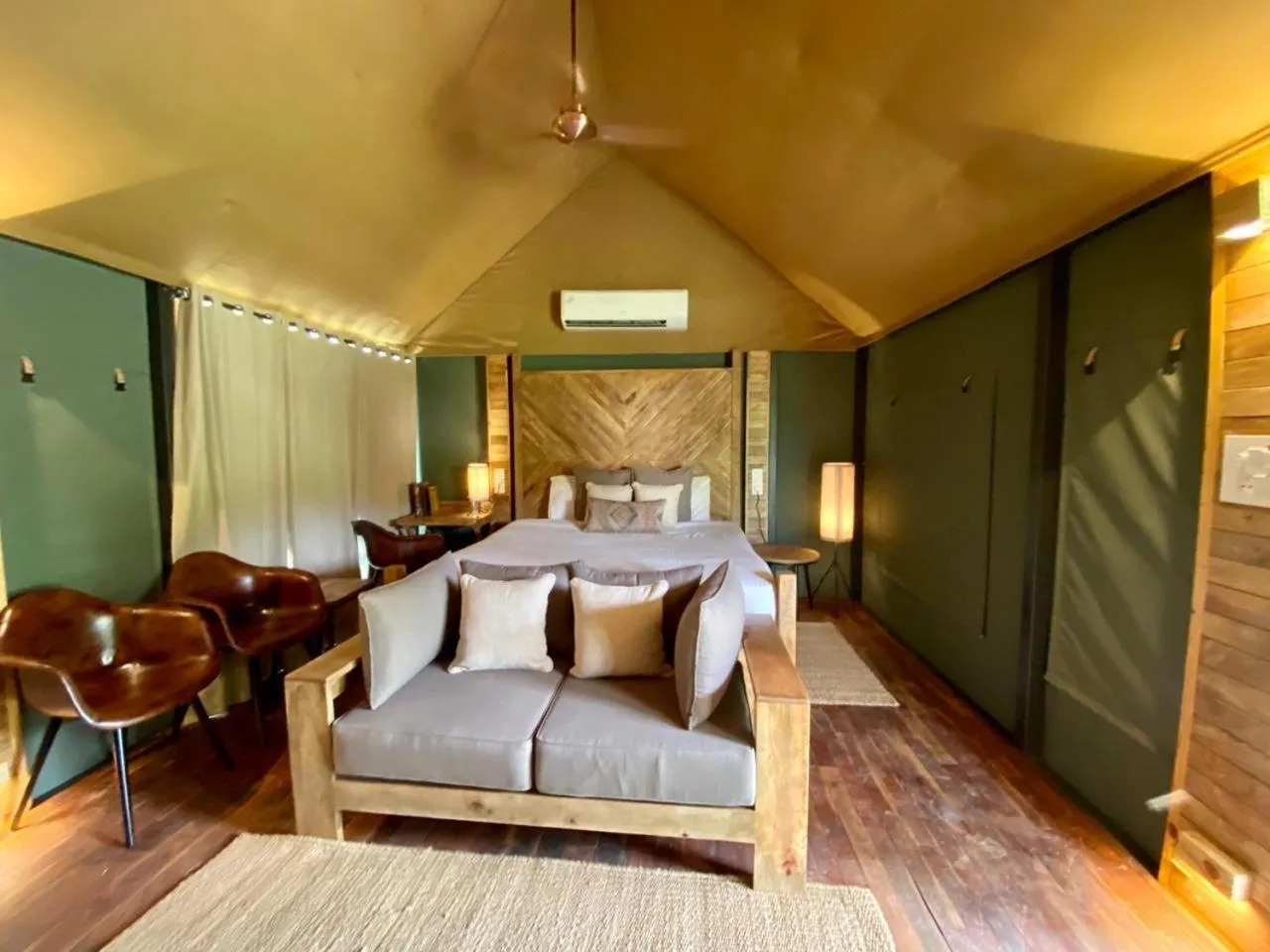 Bed in Trees N Tigers Luxury Wildlife Lodge