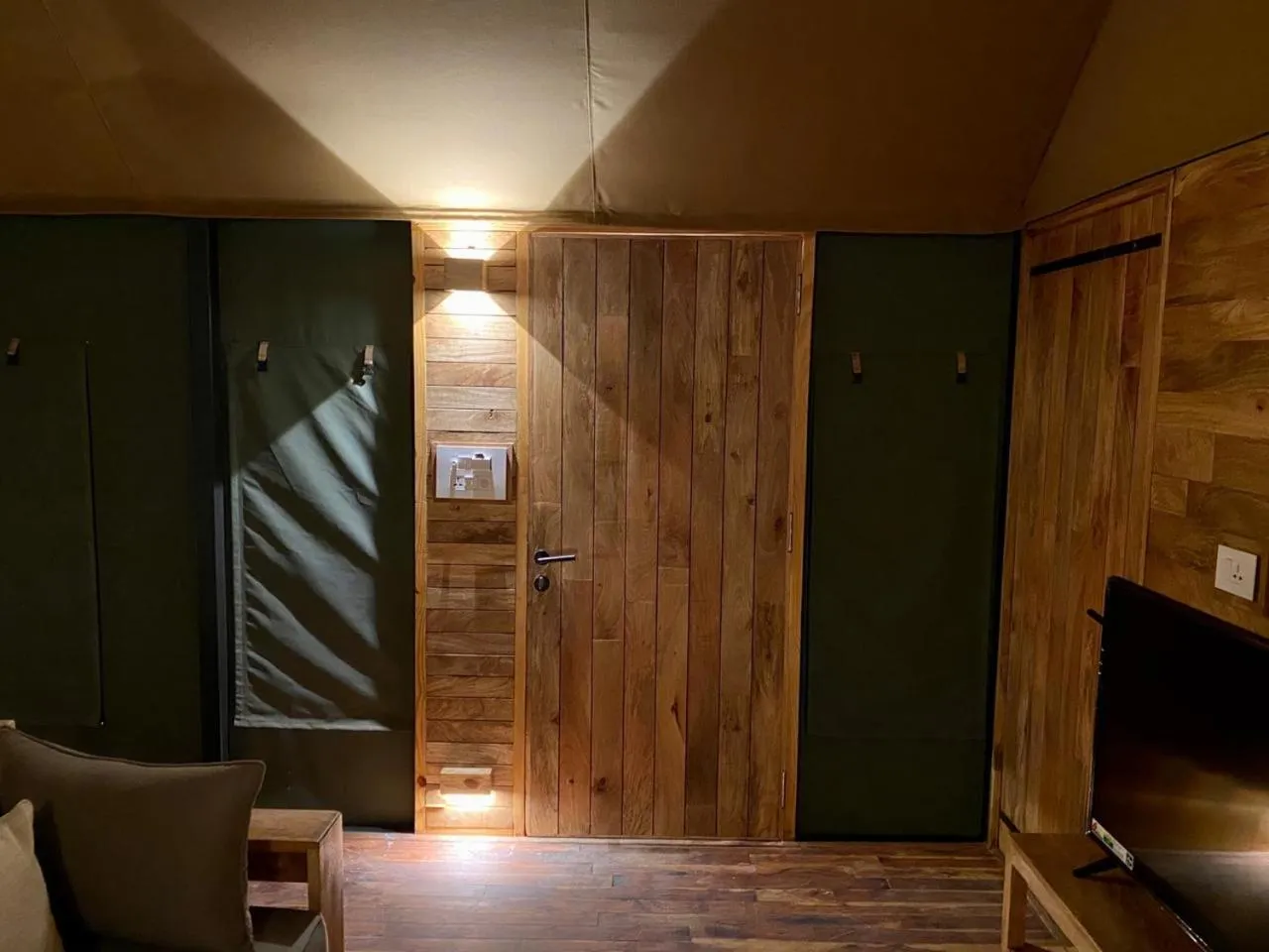 Trees N Tigers Luxury Wildlife Lodge