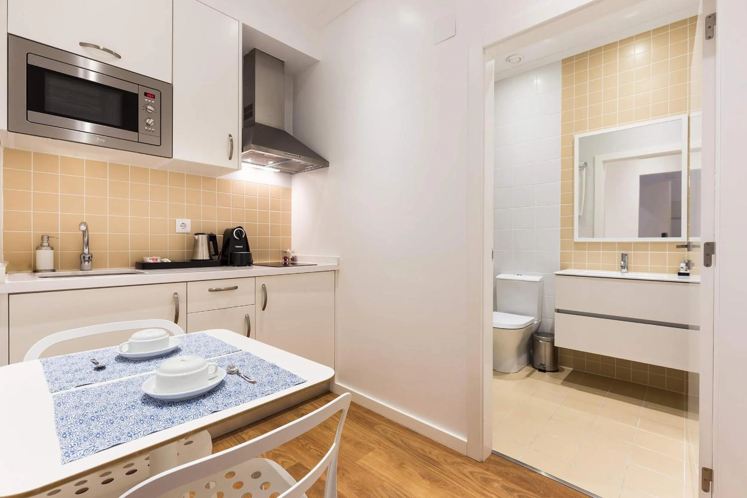 Kitchen or kitchenette in Dream Chiado Apartments