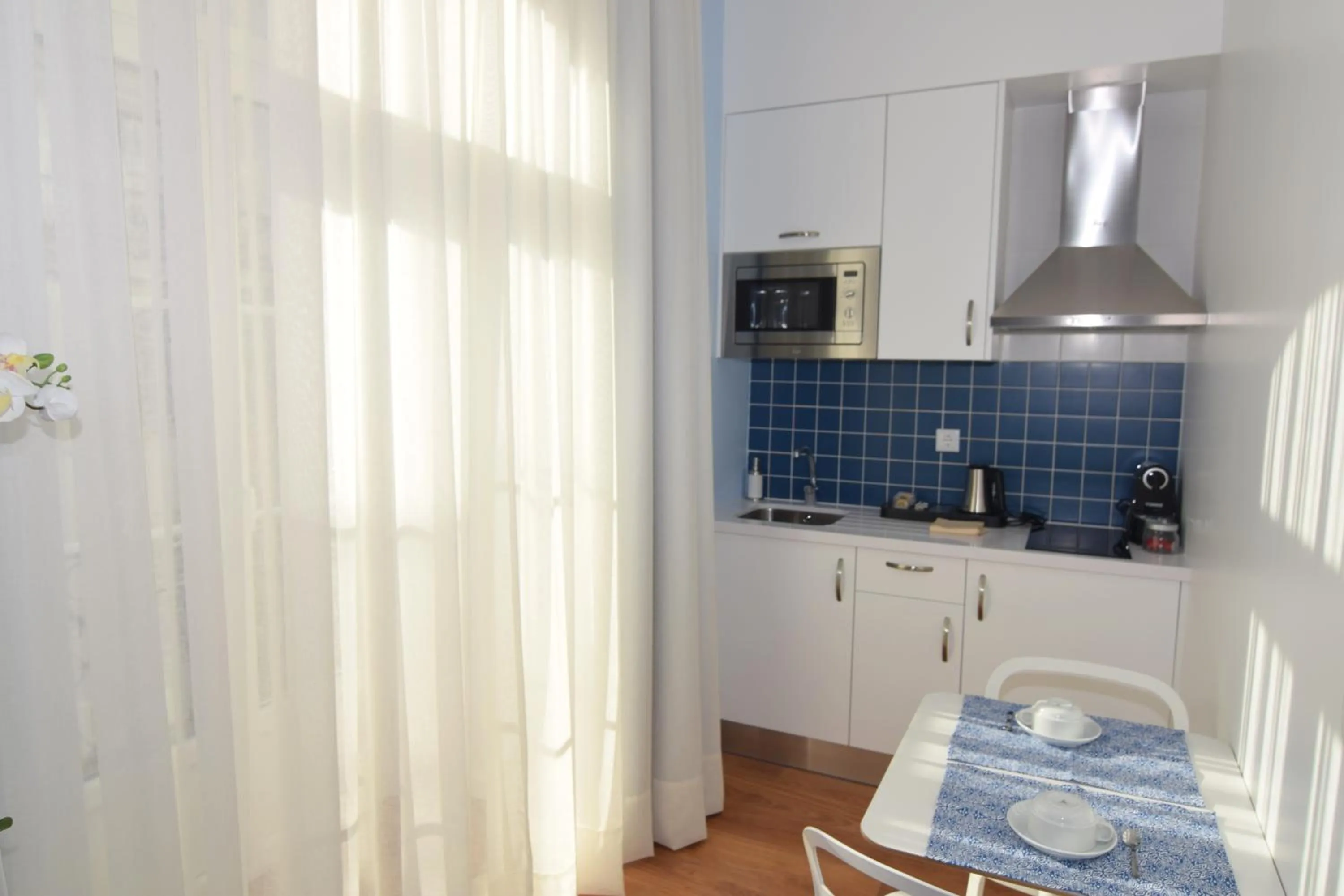 Dining area in Dream Chiado Apartments
