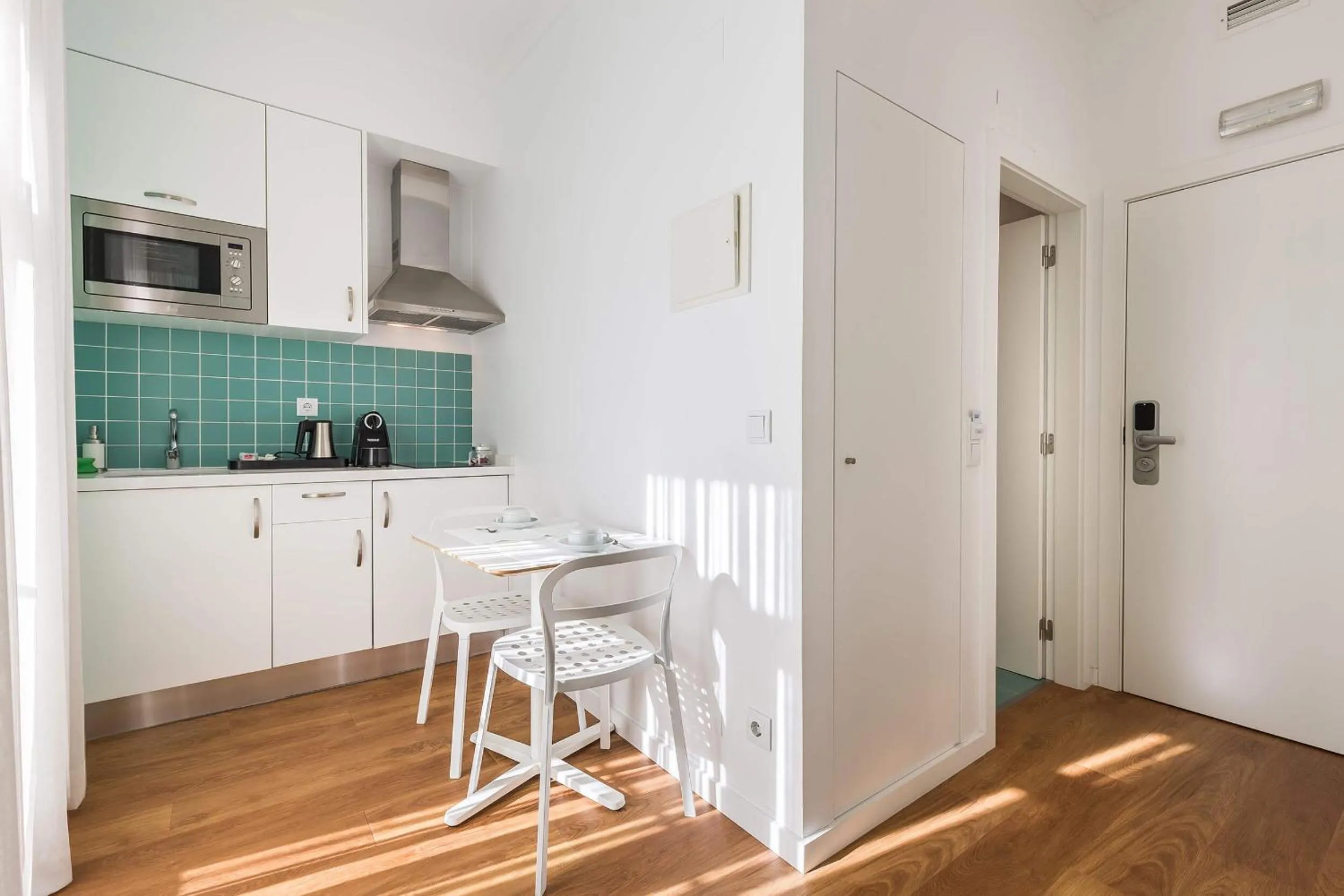 Kitchen or kitchenette in Dream Chiado Apartments