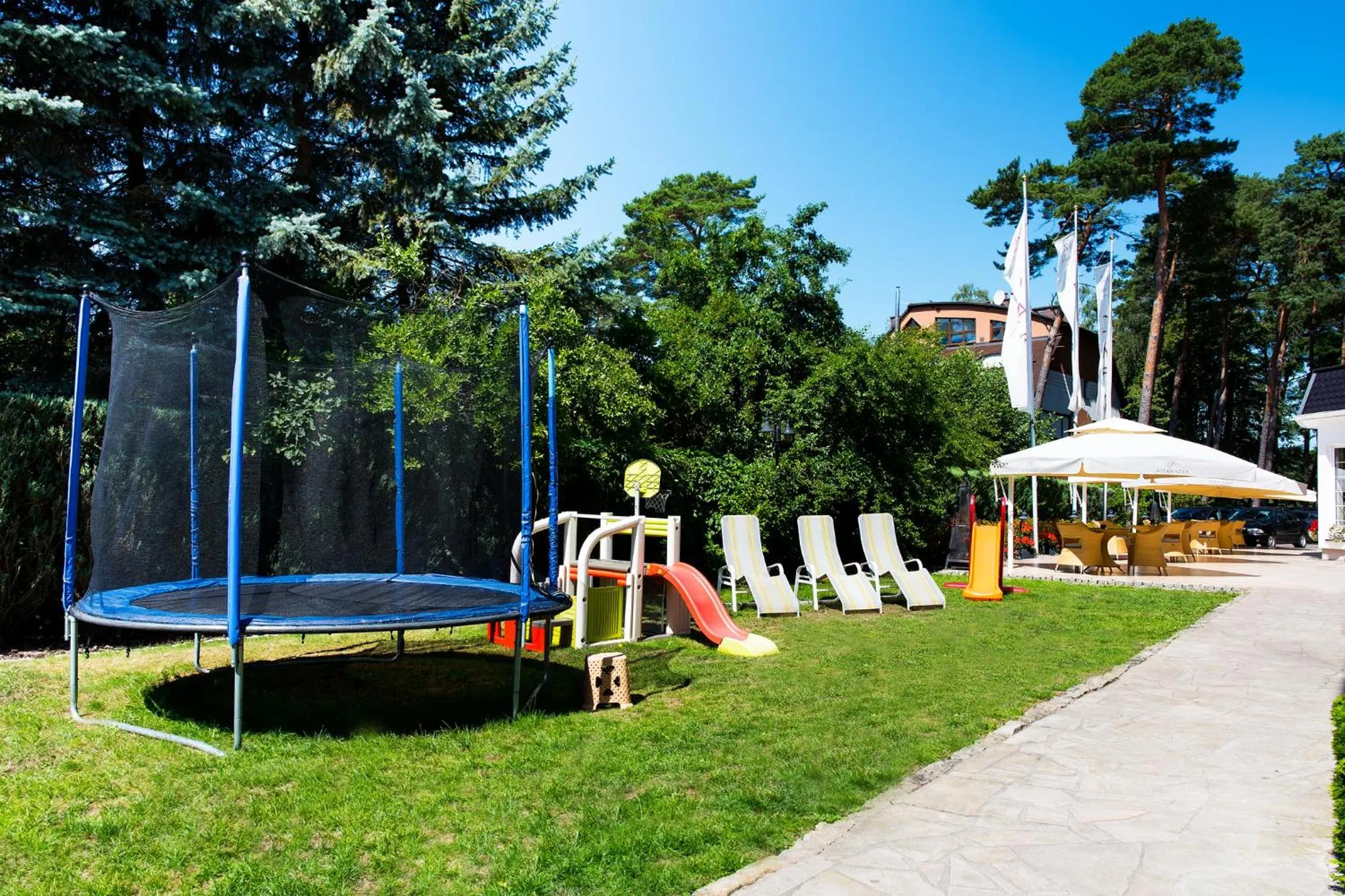 Children play ground in Willa Alexander Resort & SPA - caloroczny kryty BASEN