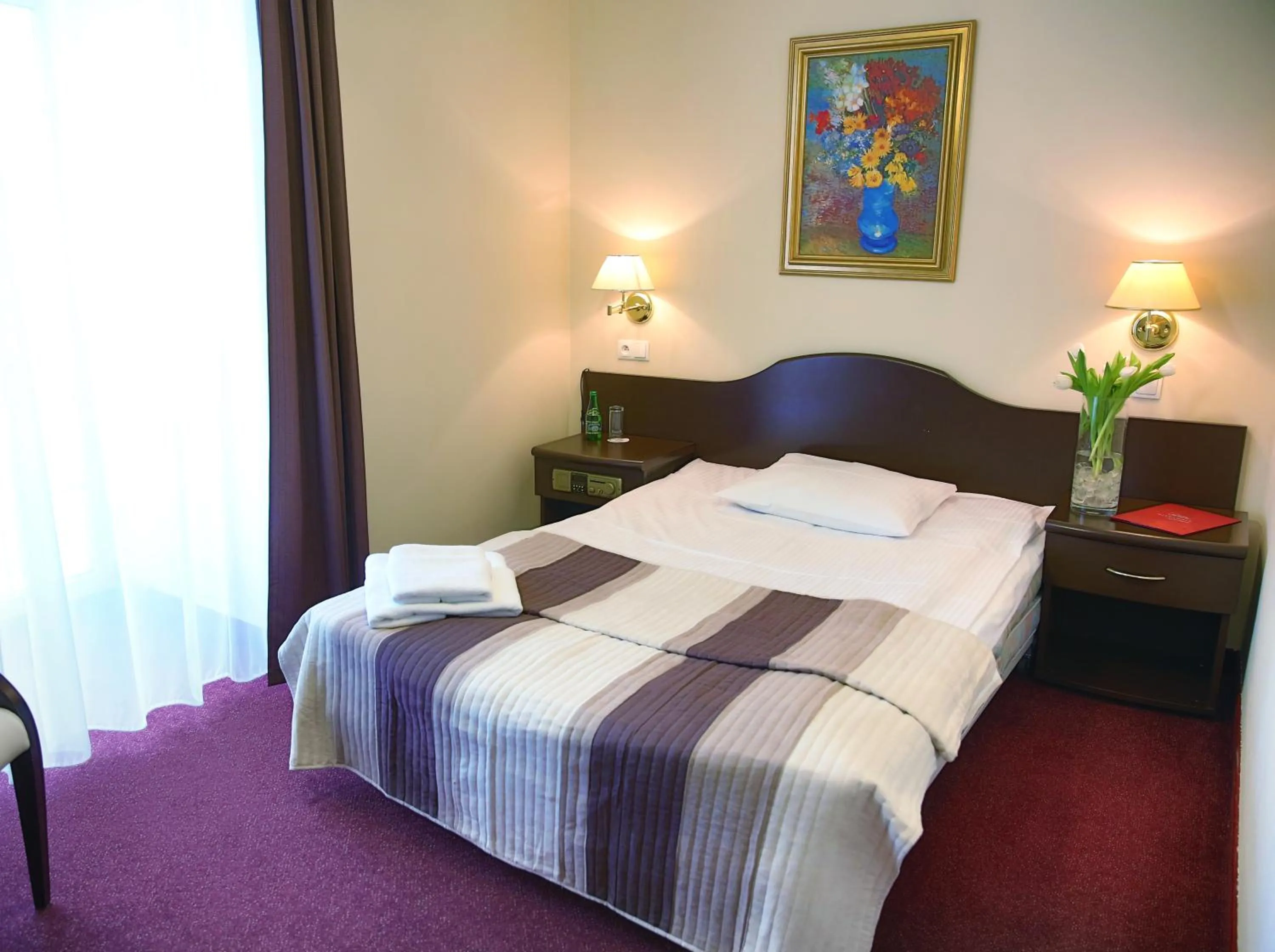 Bed in Willa Alexander Resort & SPA - caloroczny kryty BASEN