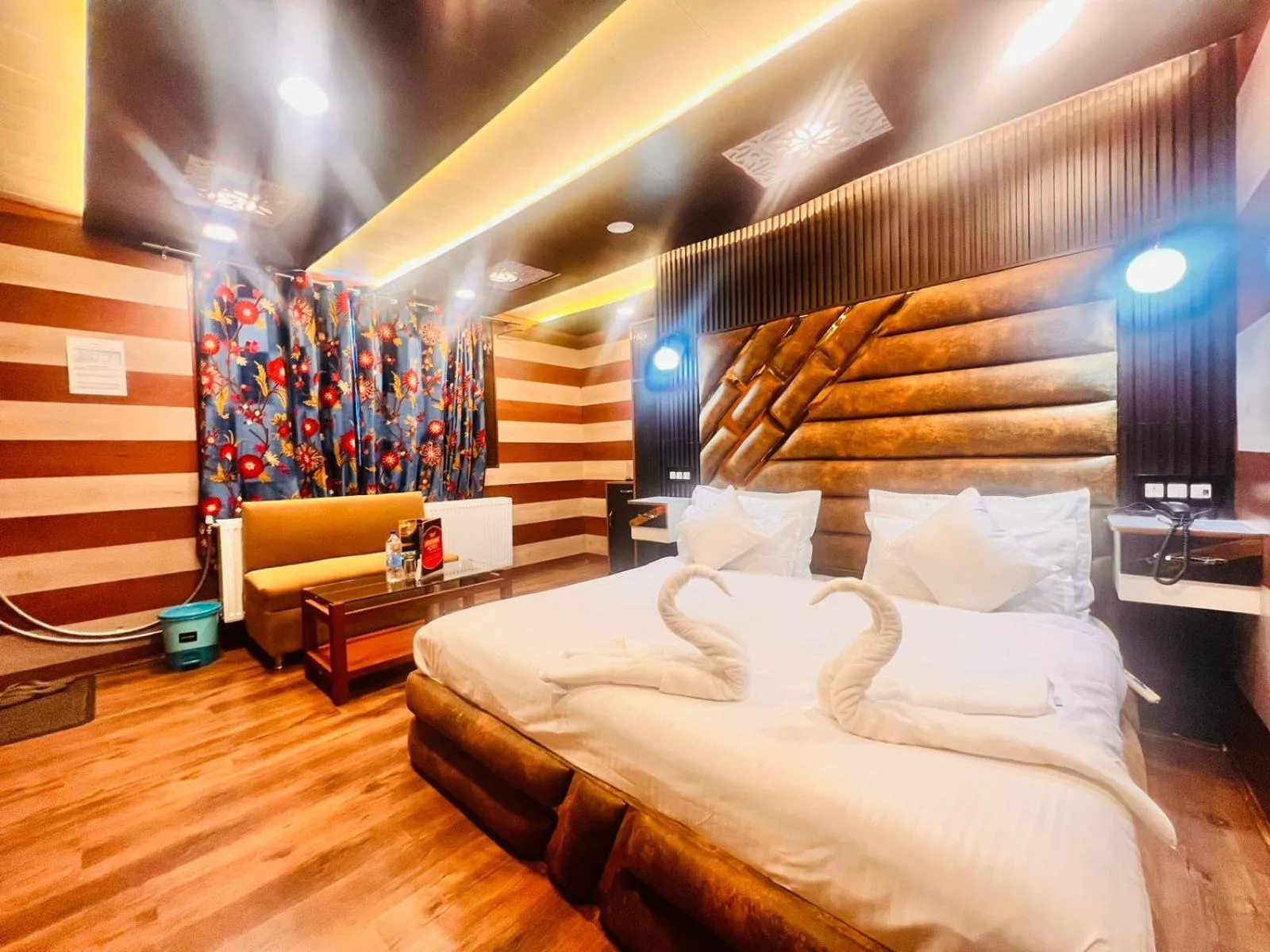 Bedroom, Bed in Pine View Resort