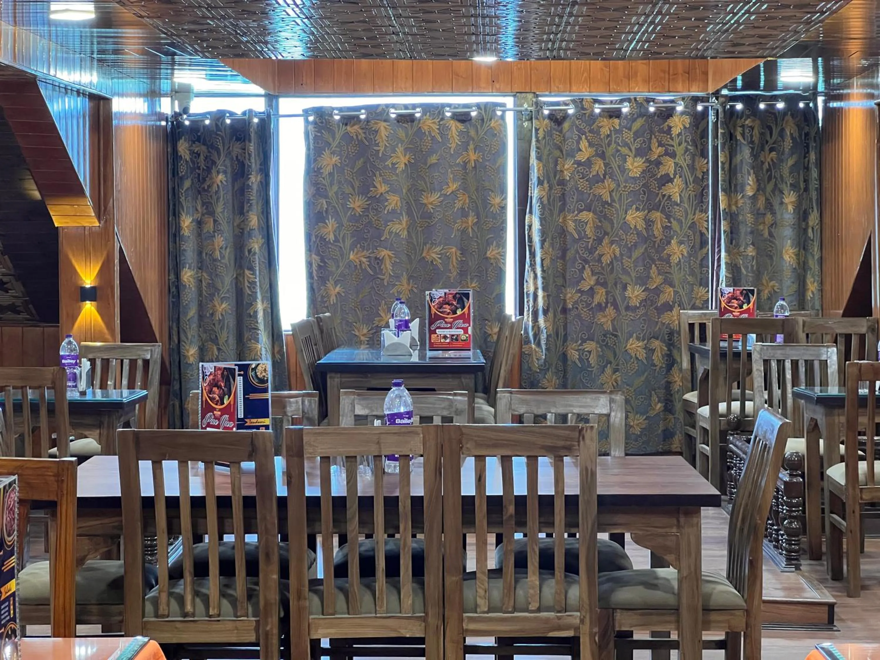 Dinner in Pine View Resort