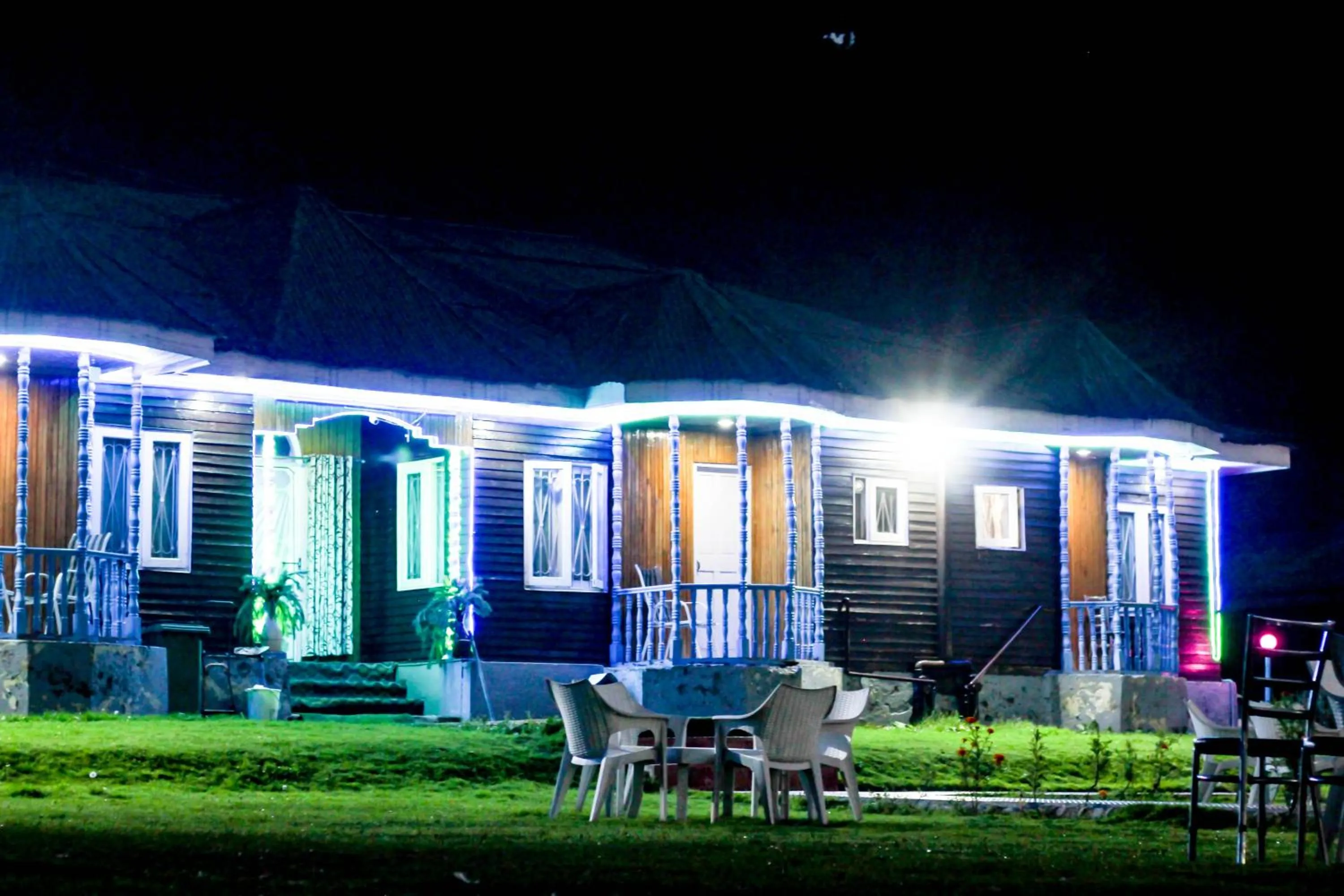 Property building in Pine View Resort