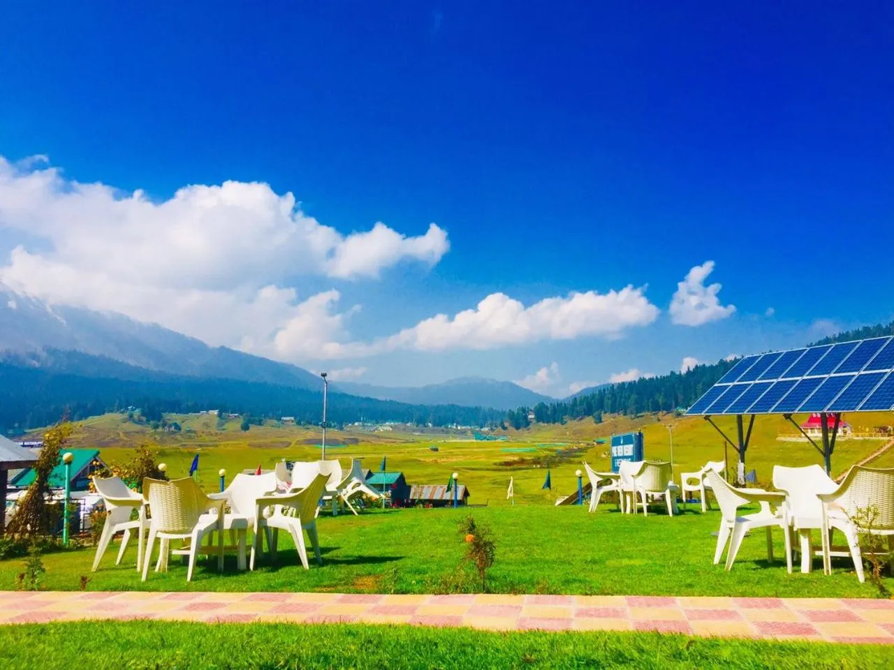 Garden view in Pine View Resort