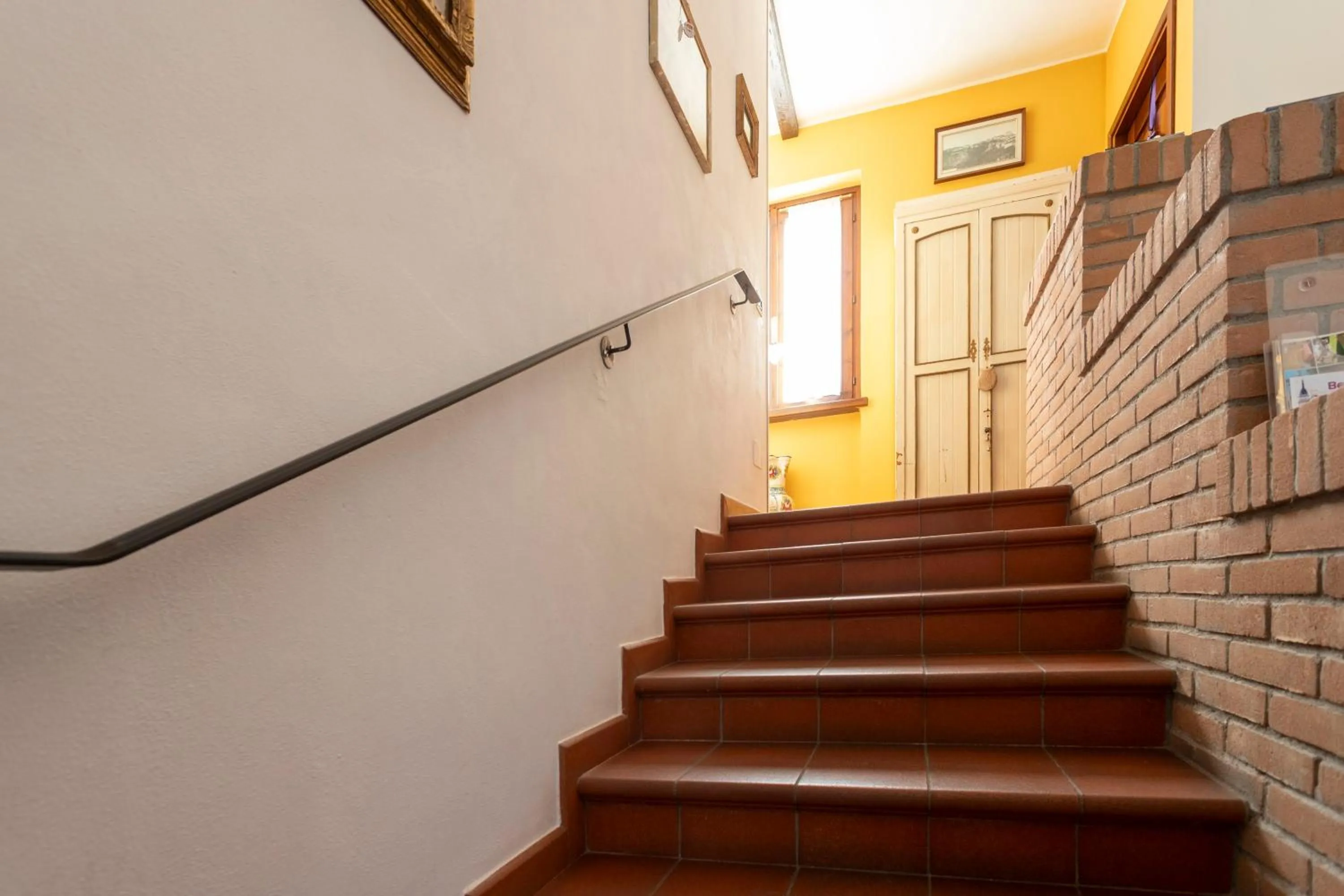 Communal lounge/ TV room in B&B Cascina Baraggione