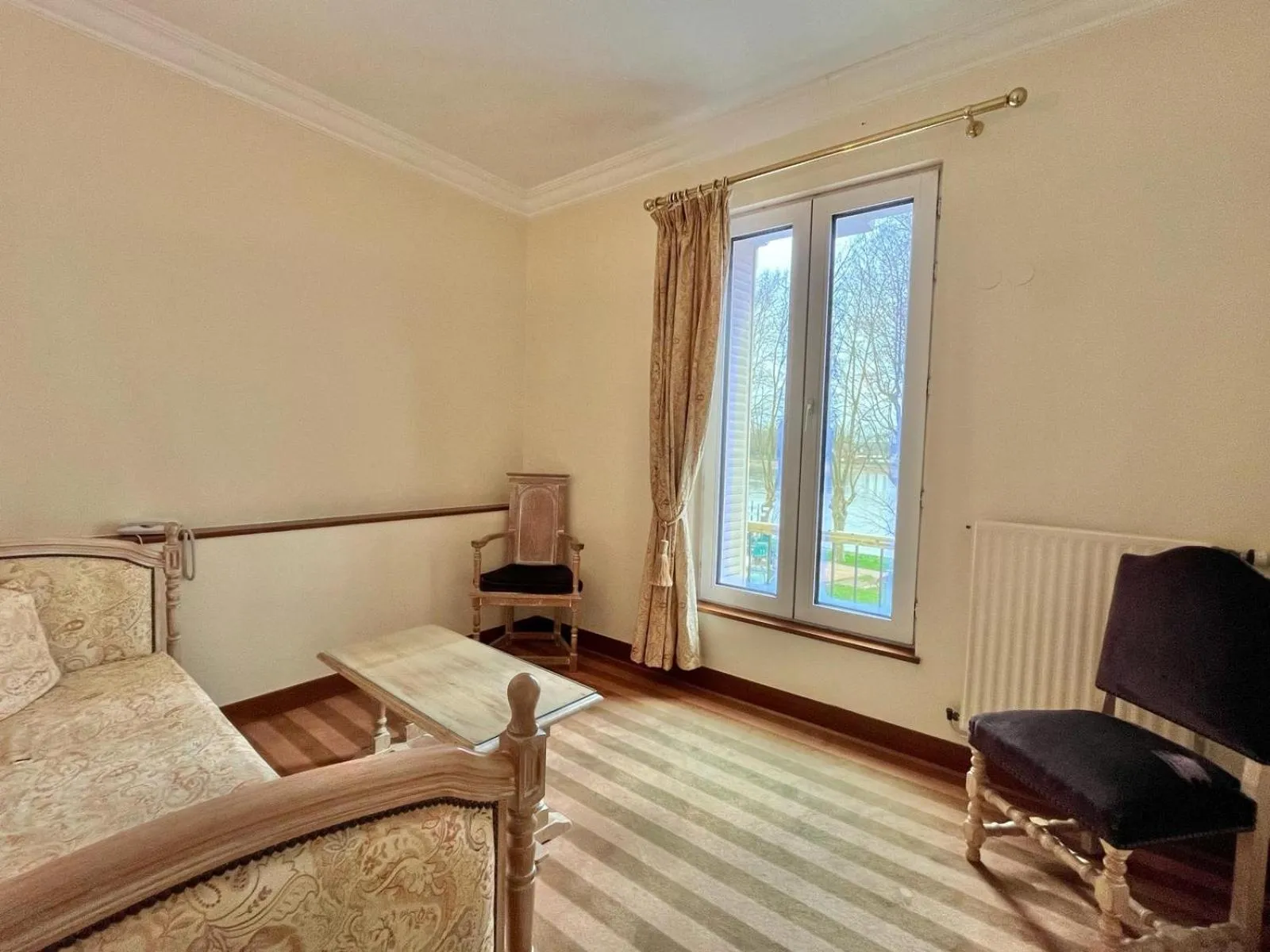 Living room in Logis Hôtel Le Rivage