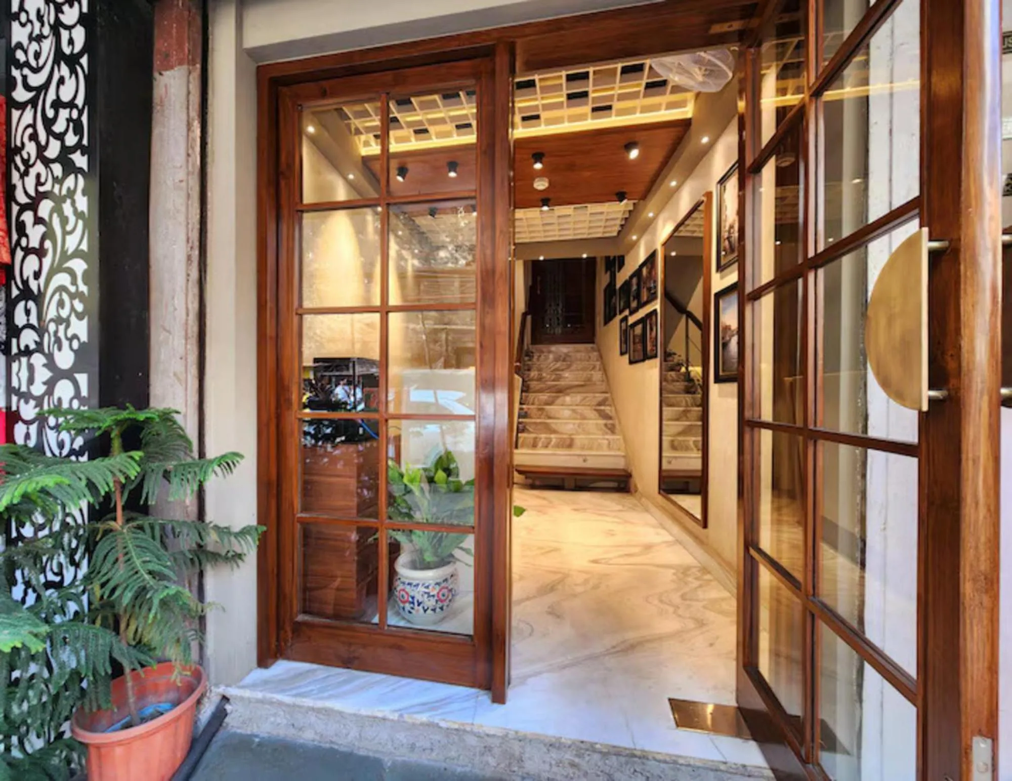 Facade/entrance in Hotel VIP Intercontinental