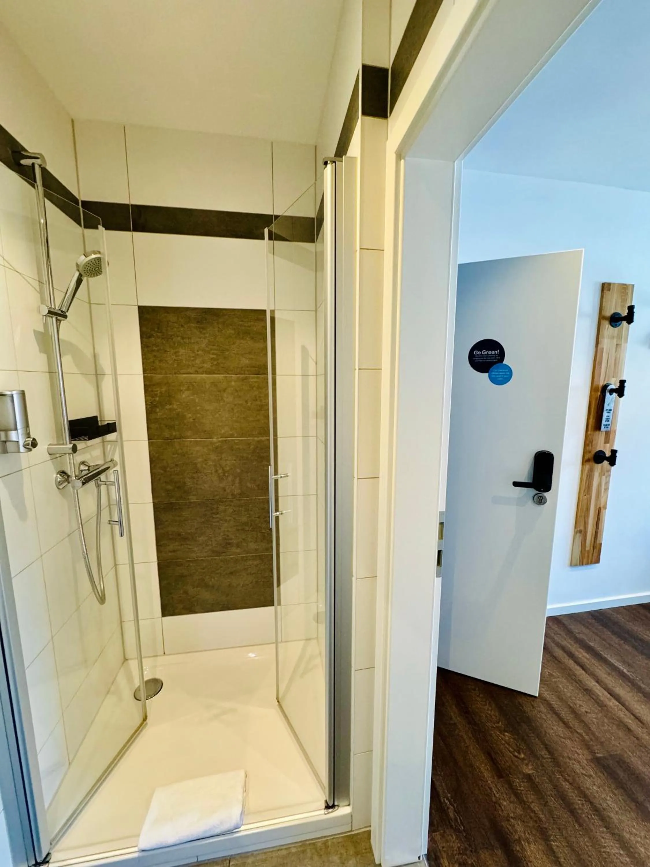 Shower in Aparthotel Pumpengasse