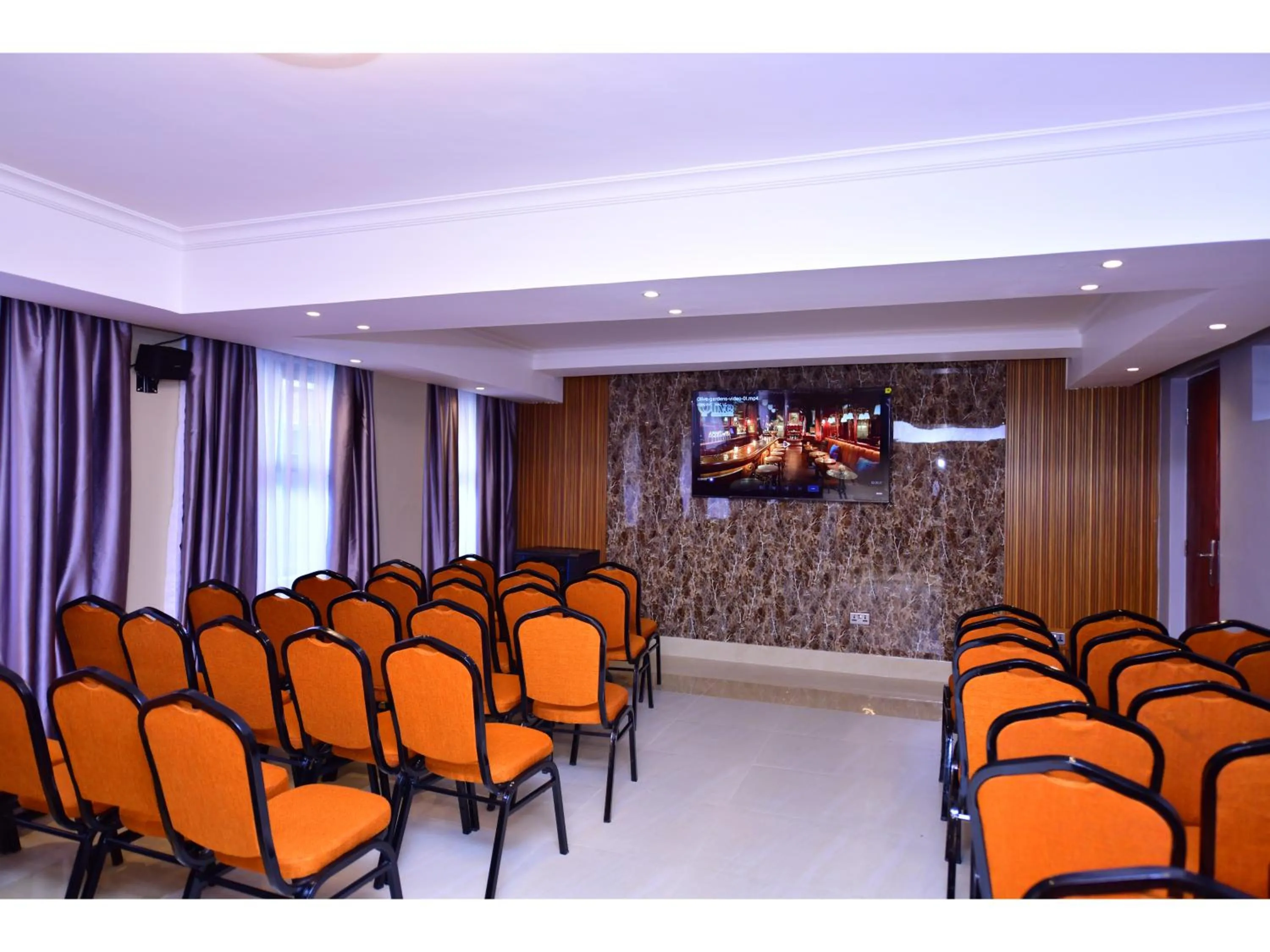 Evening entertainment in Olive Gardens Hotel Nairobi