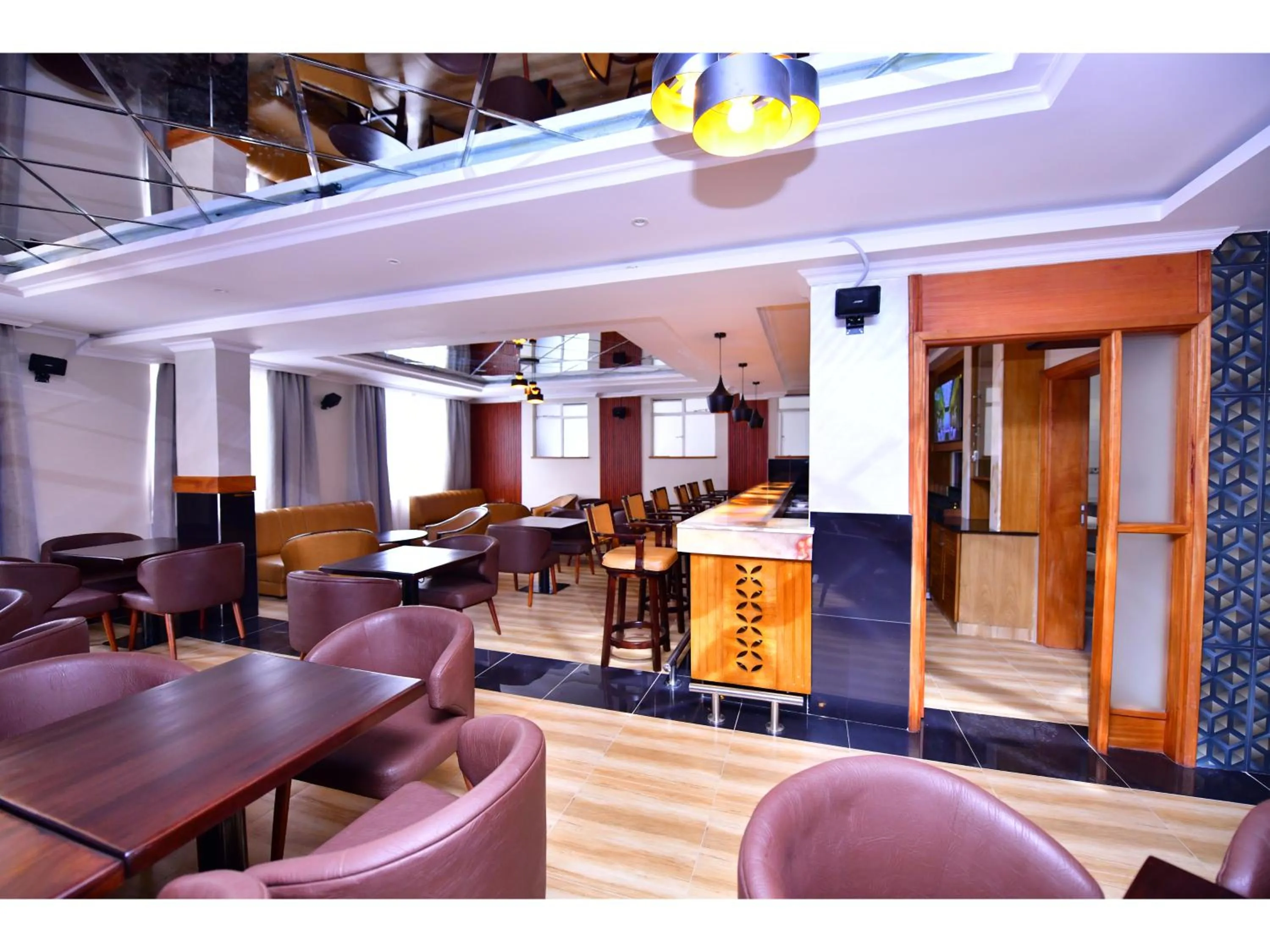 Restaurant/places to eat in Olive Gardens Hotel Nairobi