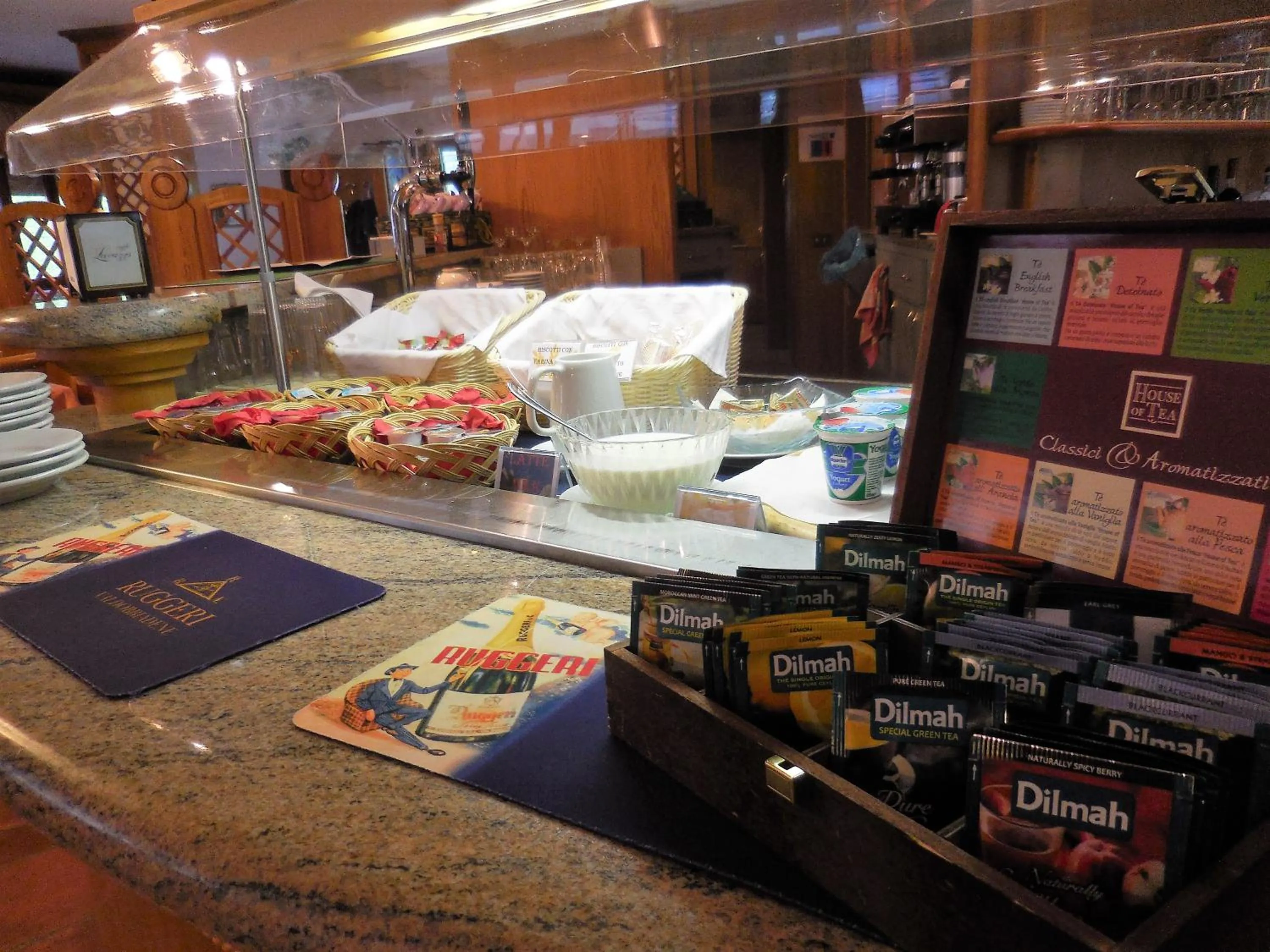 Buffet breakfast in Pensione Genzianella