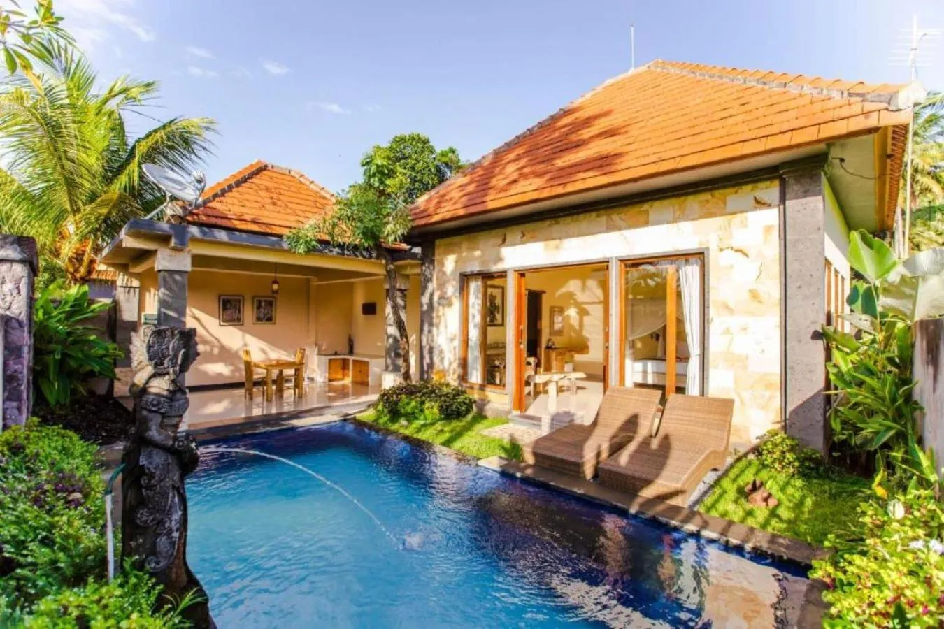Swimming pool in Asri Sari Ubud Resort