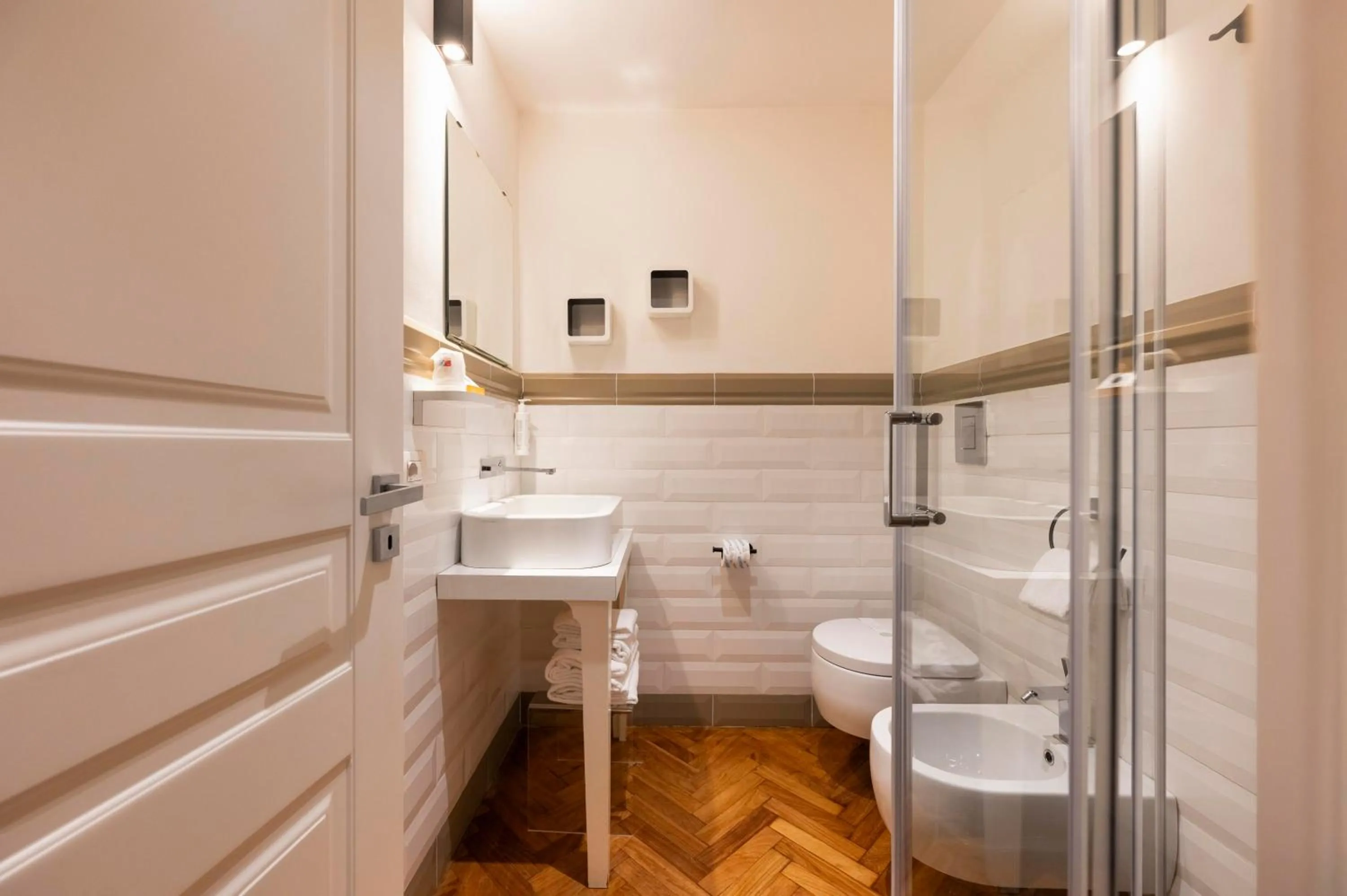 Bathroom in Vanity Navona