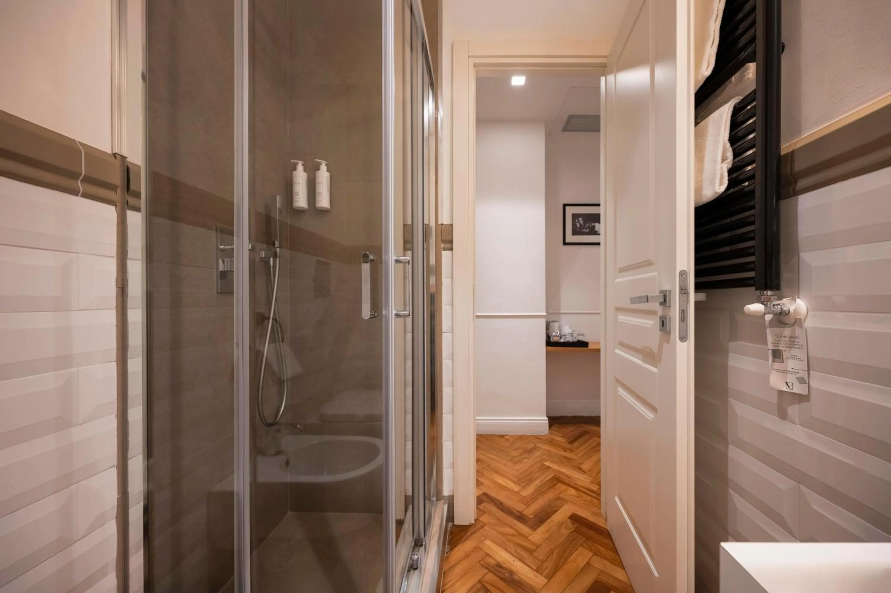 Bathroom in Vanity Navona