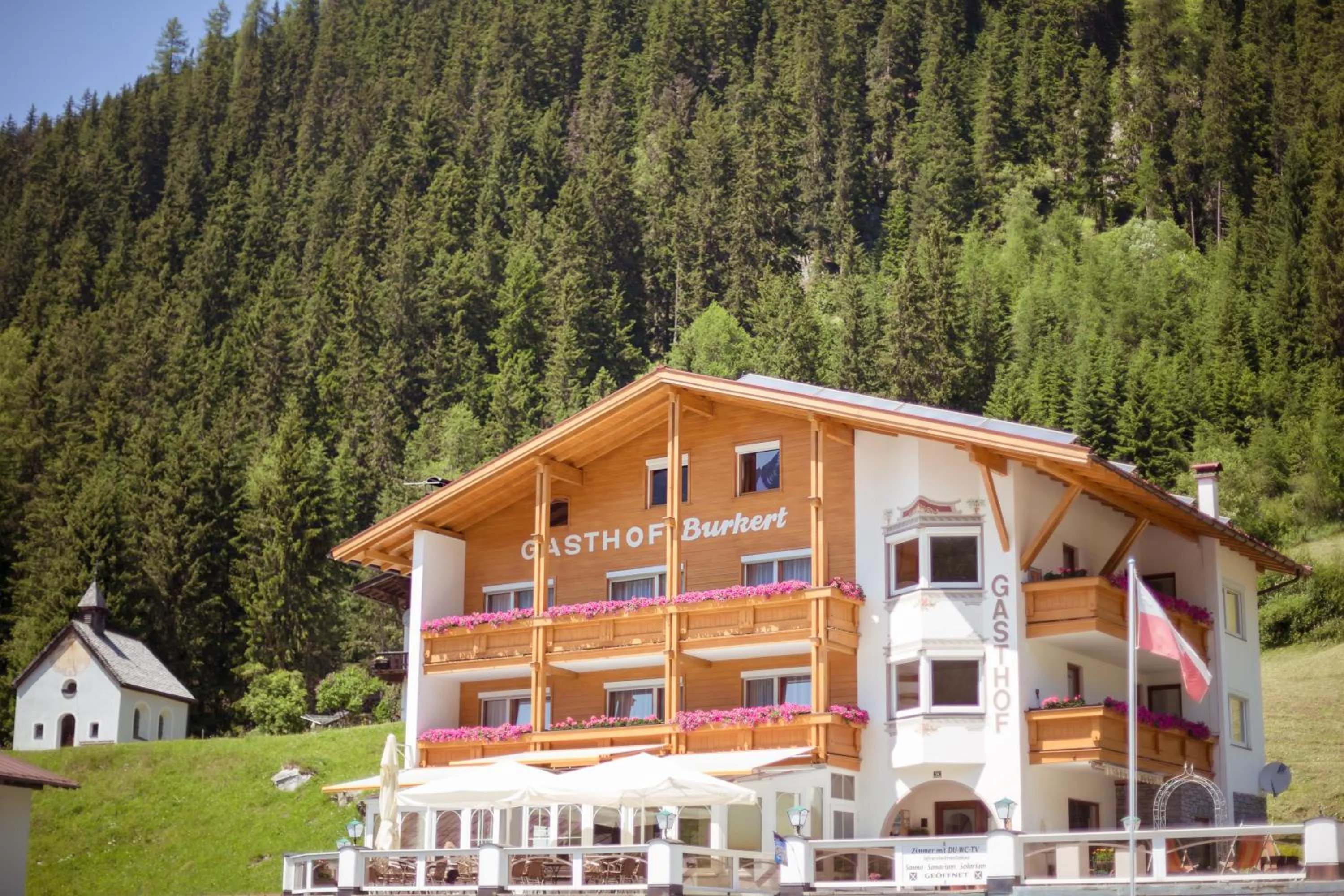Facade/entrance in Gasthof Burkert