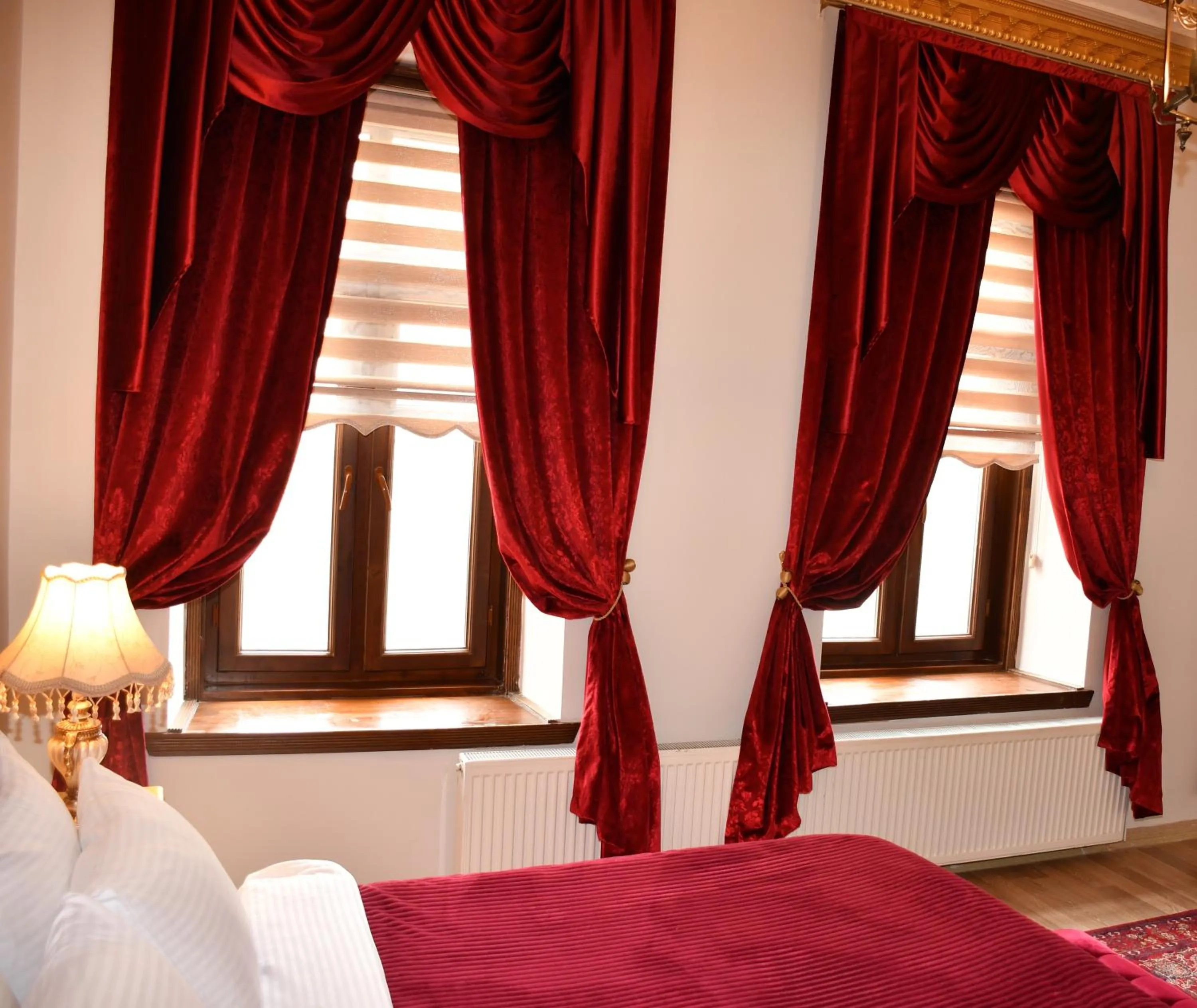 Photo of the whole room in Katerina Palace 1877