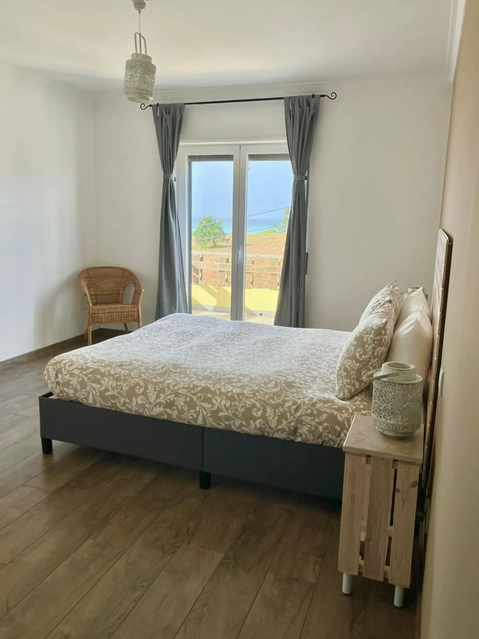 Bed in The Globetrotter's Inn
