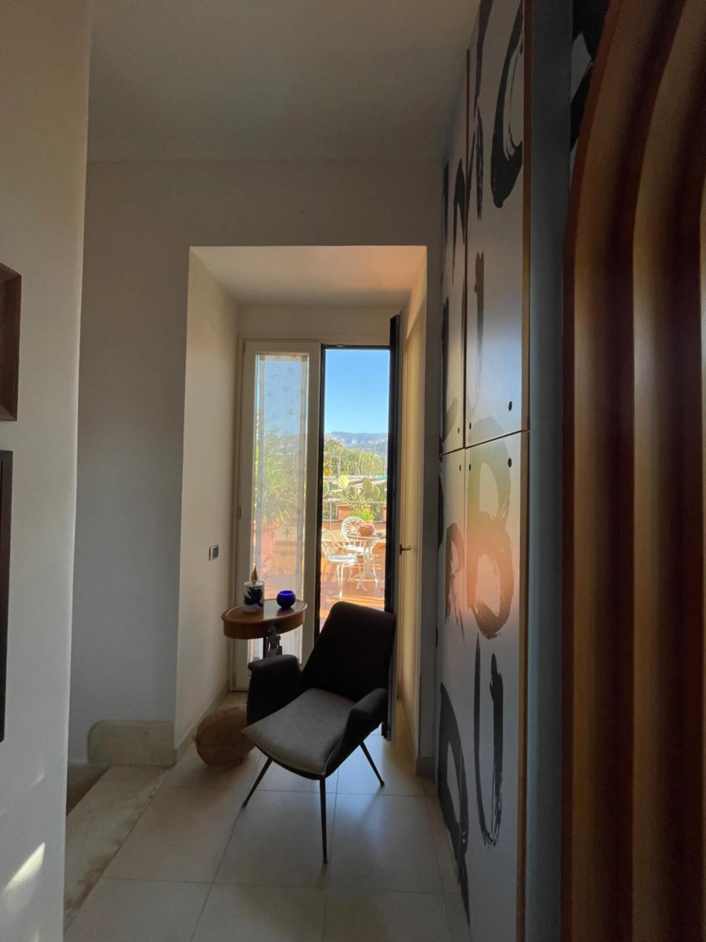 Seating area in Domus Felix