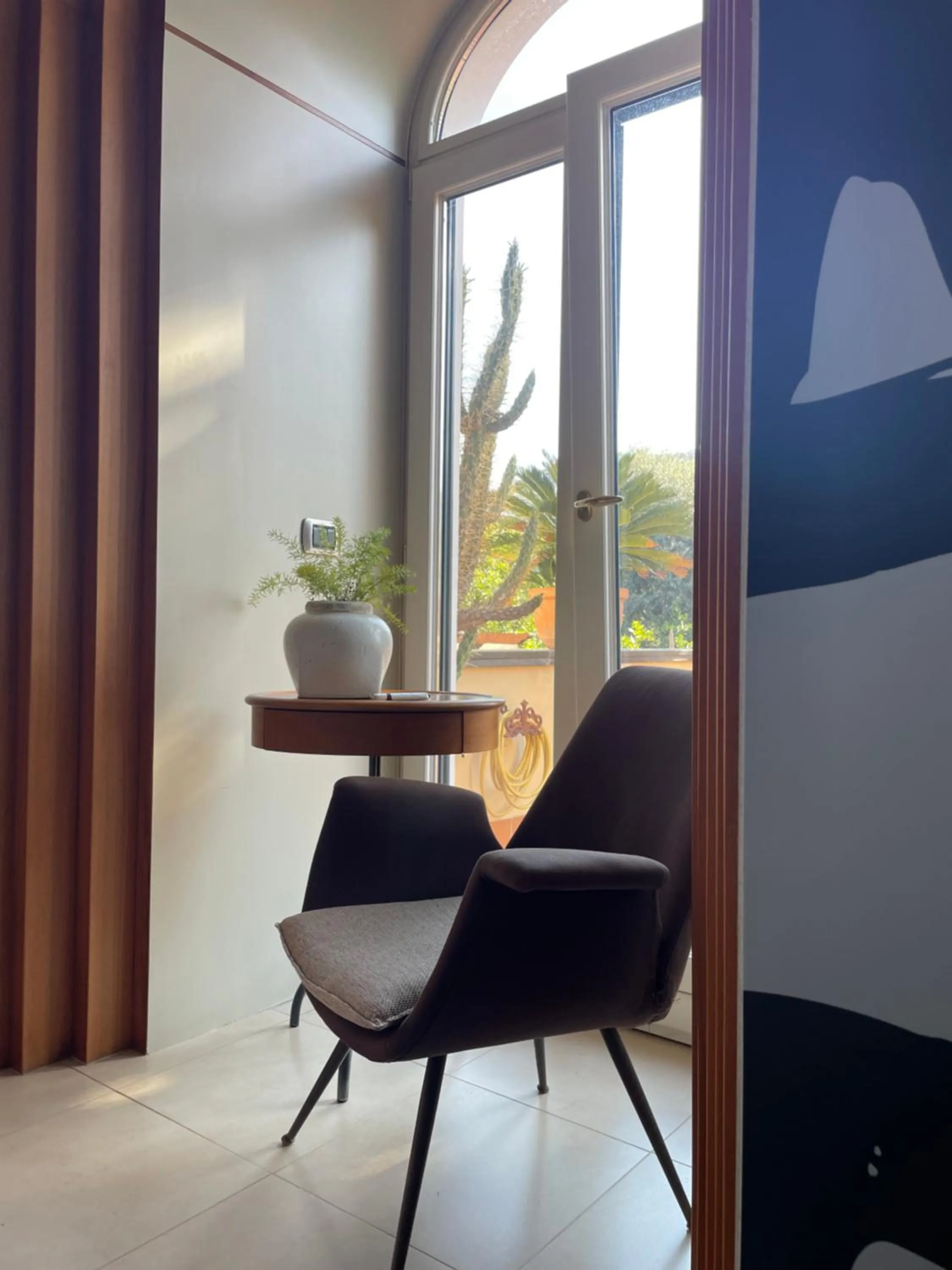 Seating area in Domus Felix