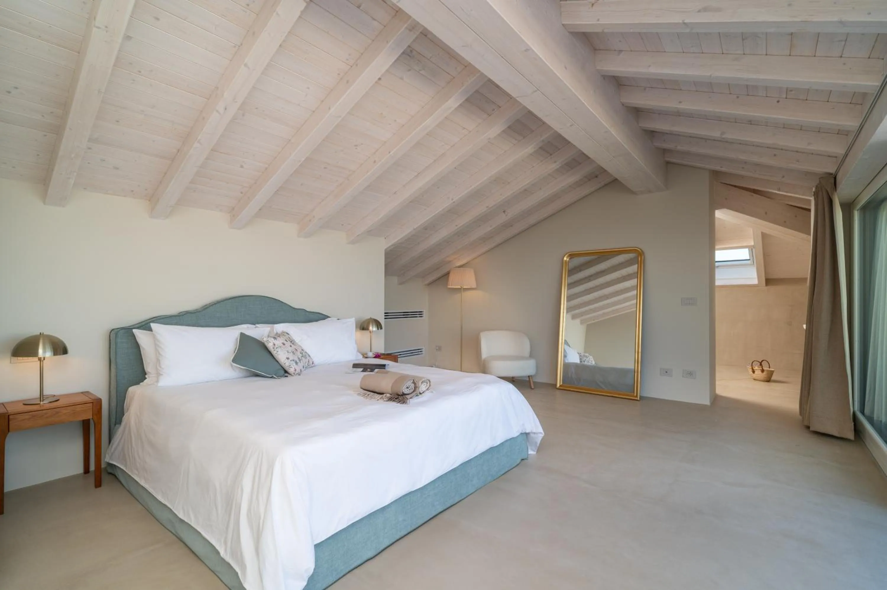 Bed in Villa Mabel Boutique Hotel