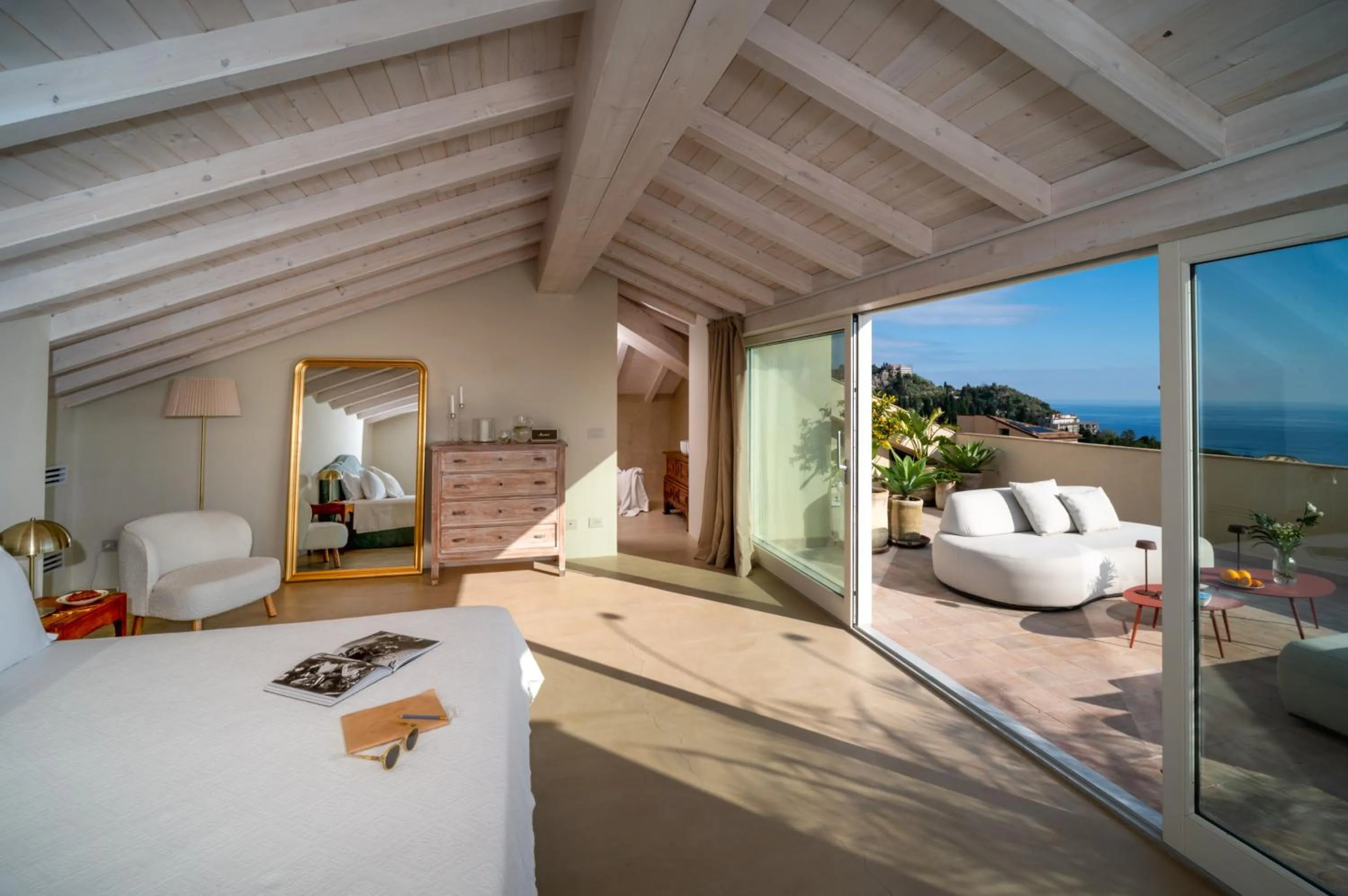 Bed in Villa Mabel Boutique Hotel