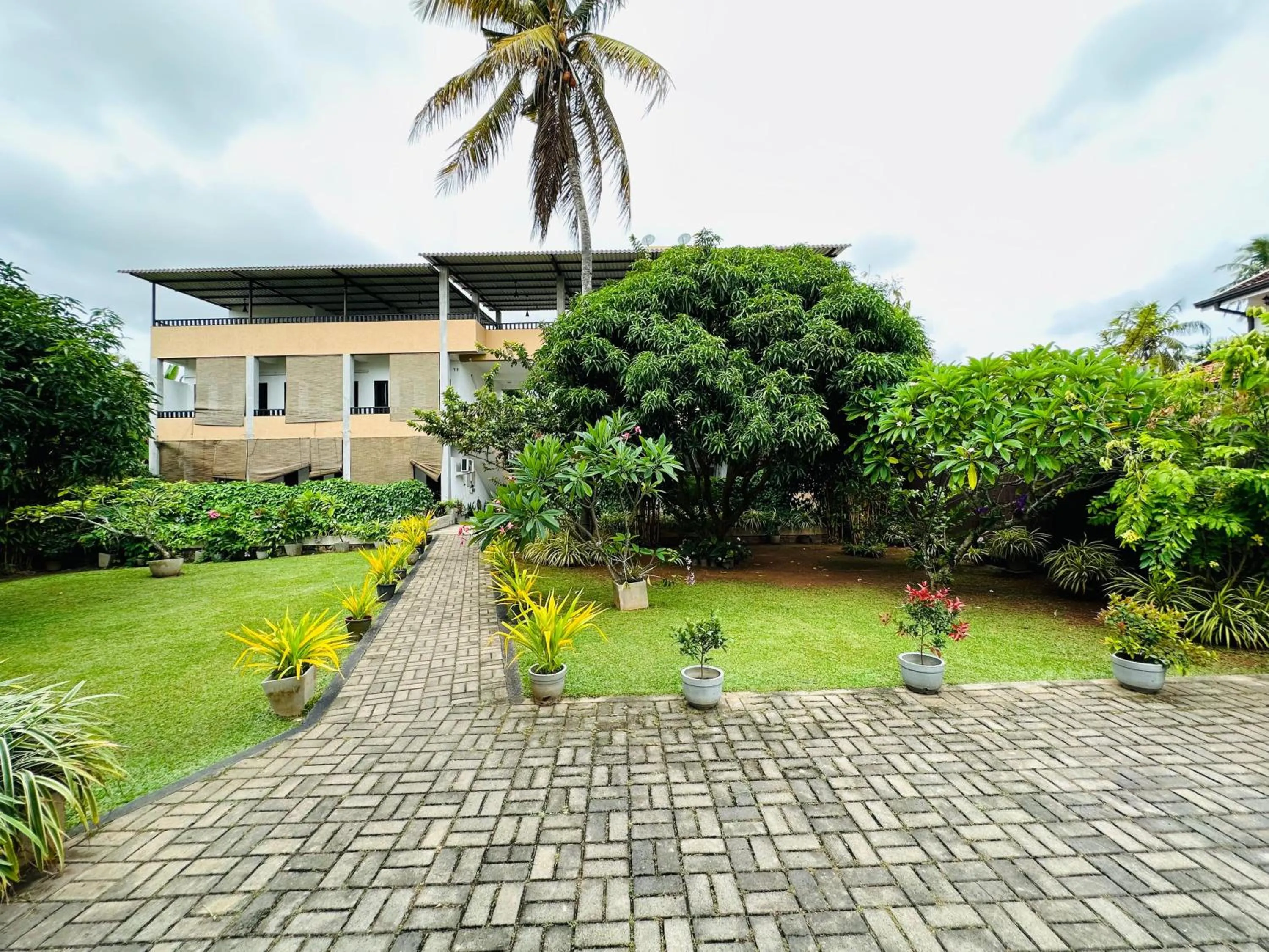 Property building in Sunrise Palace Negombo