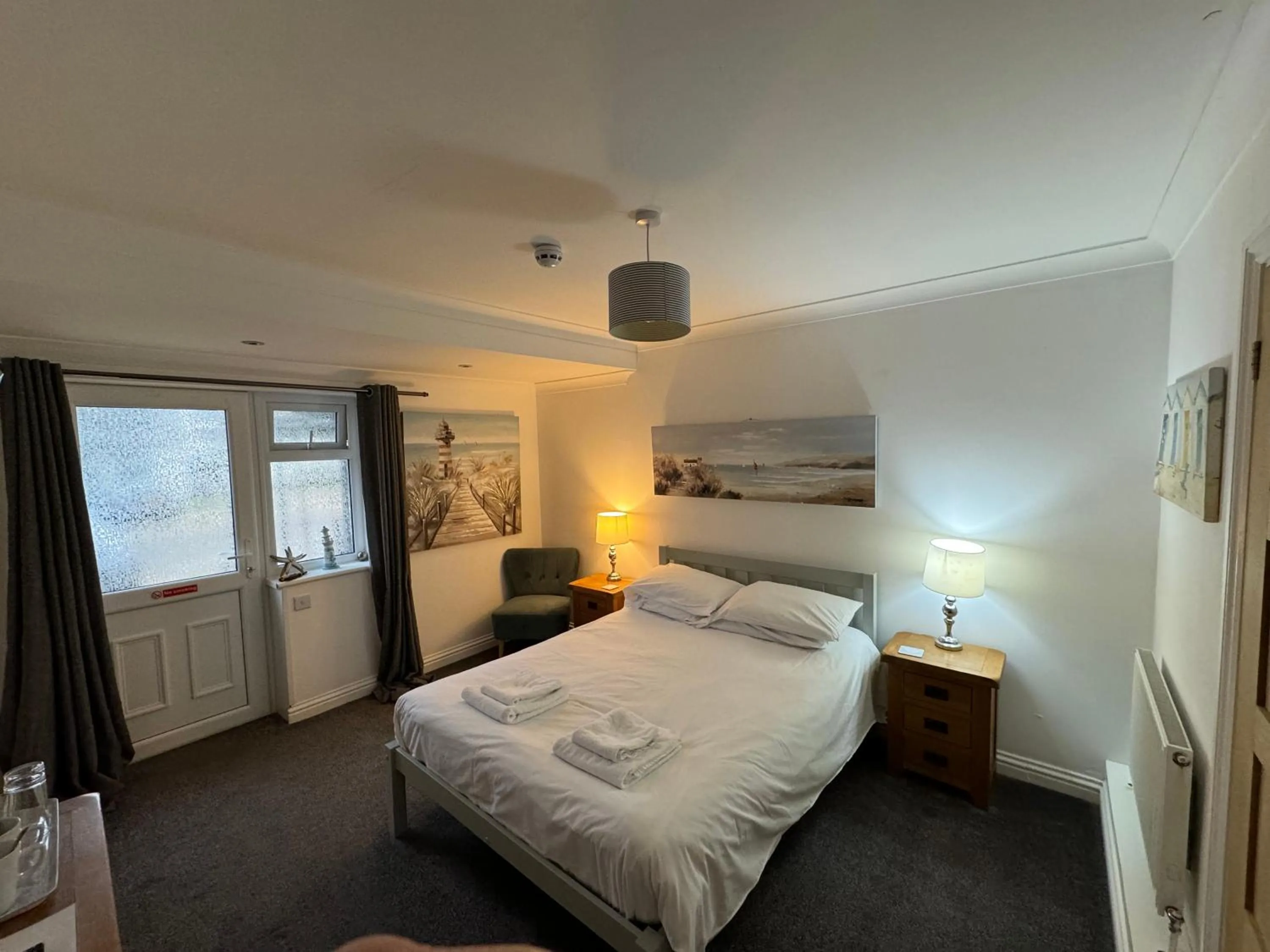 Bed in The Waves B&B