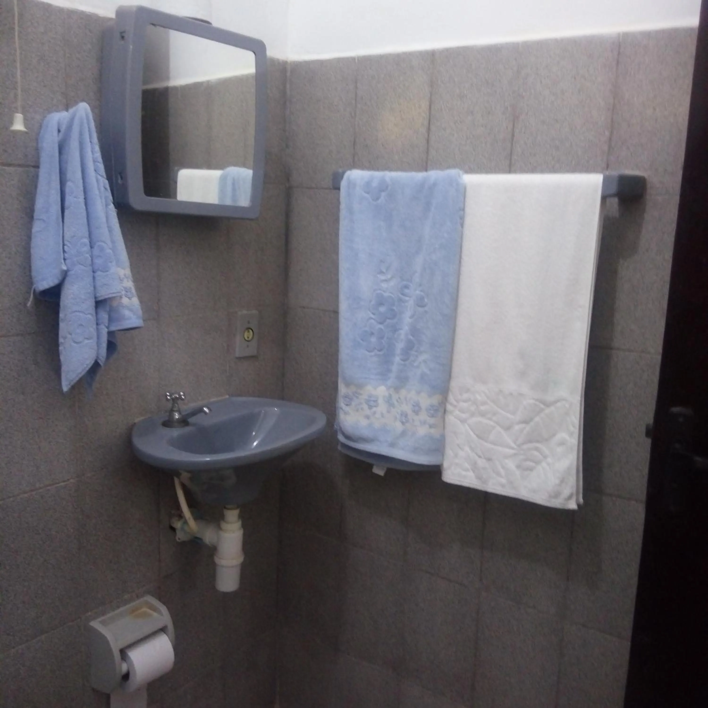 Bathroom in Suítes Jaconé - Saquarema
