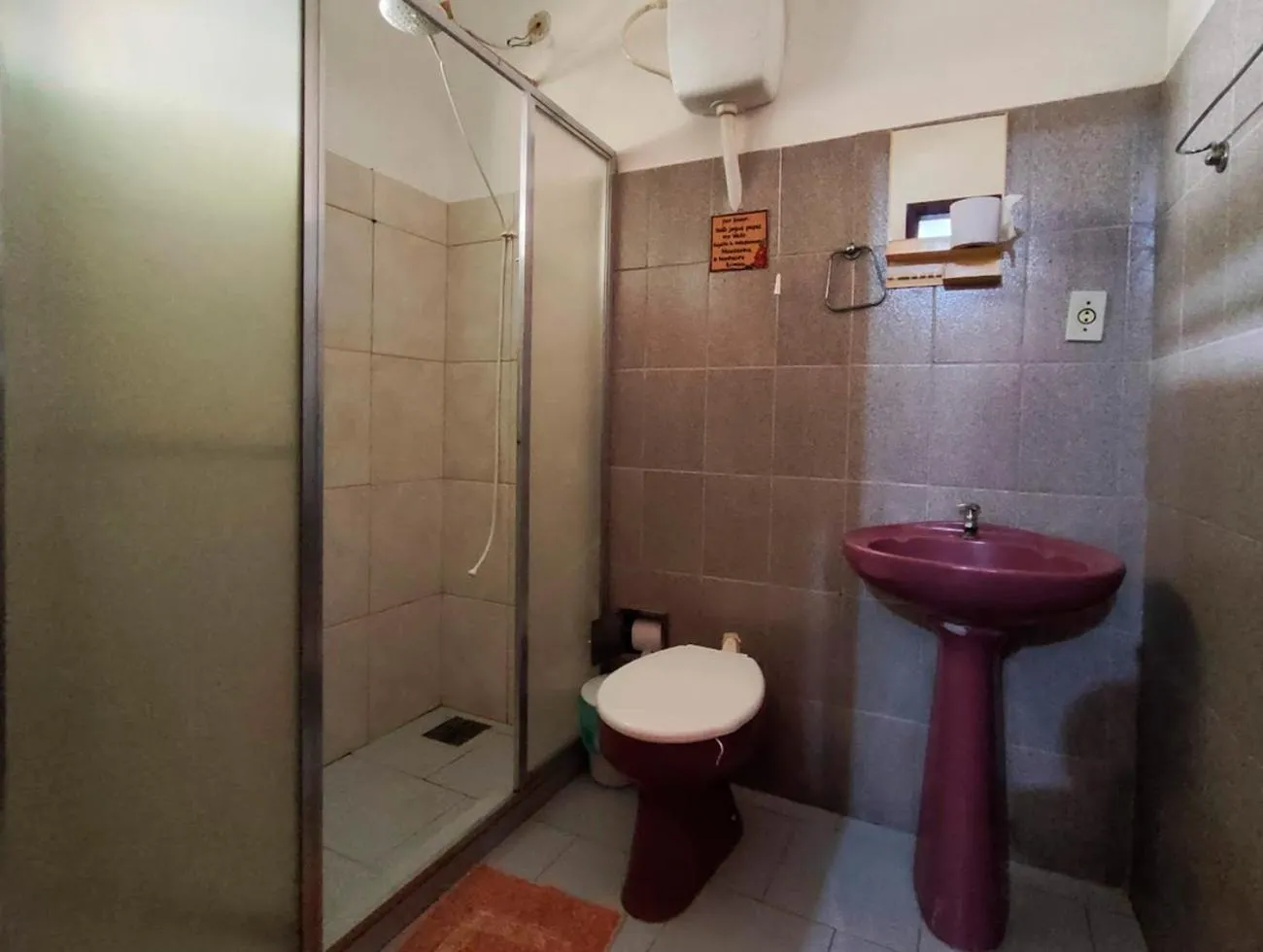 Shower in Suítes Jaconé - Saquarema