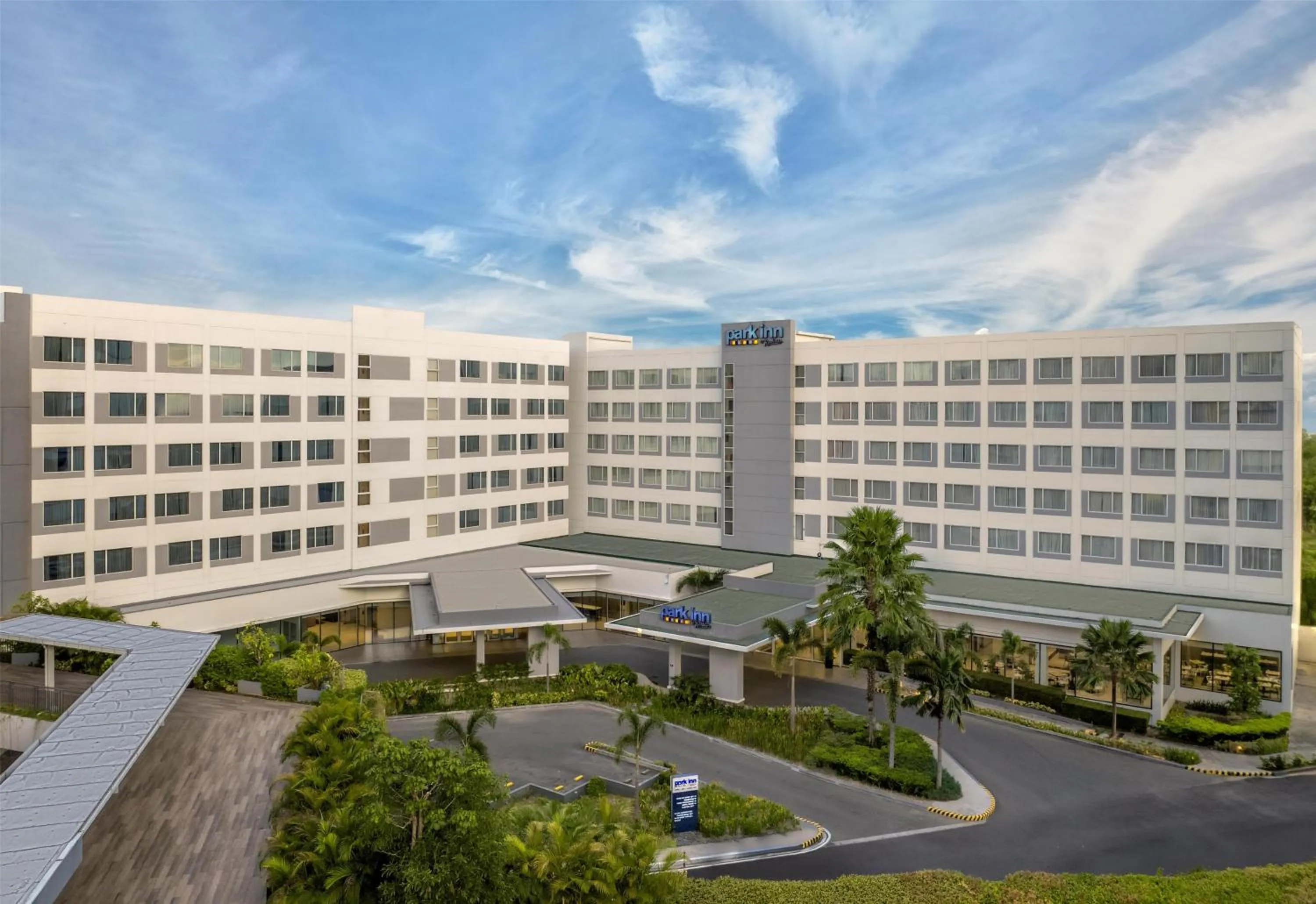 Property building in Park Inn By Radisson Clark