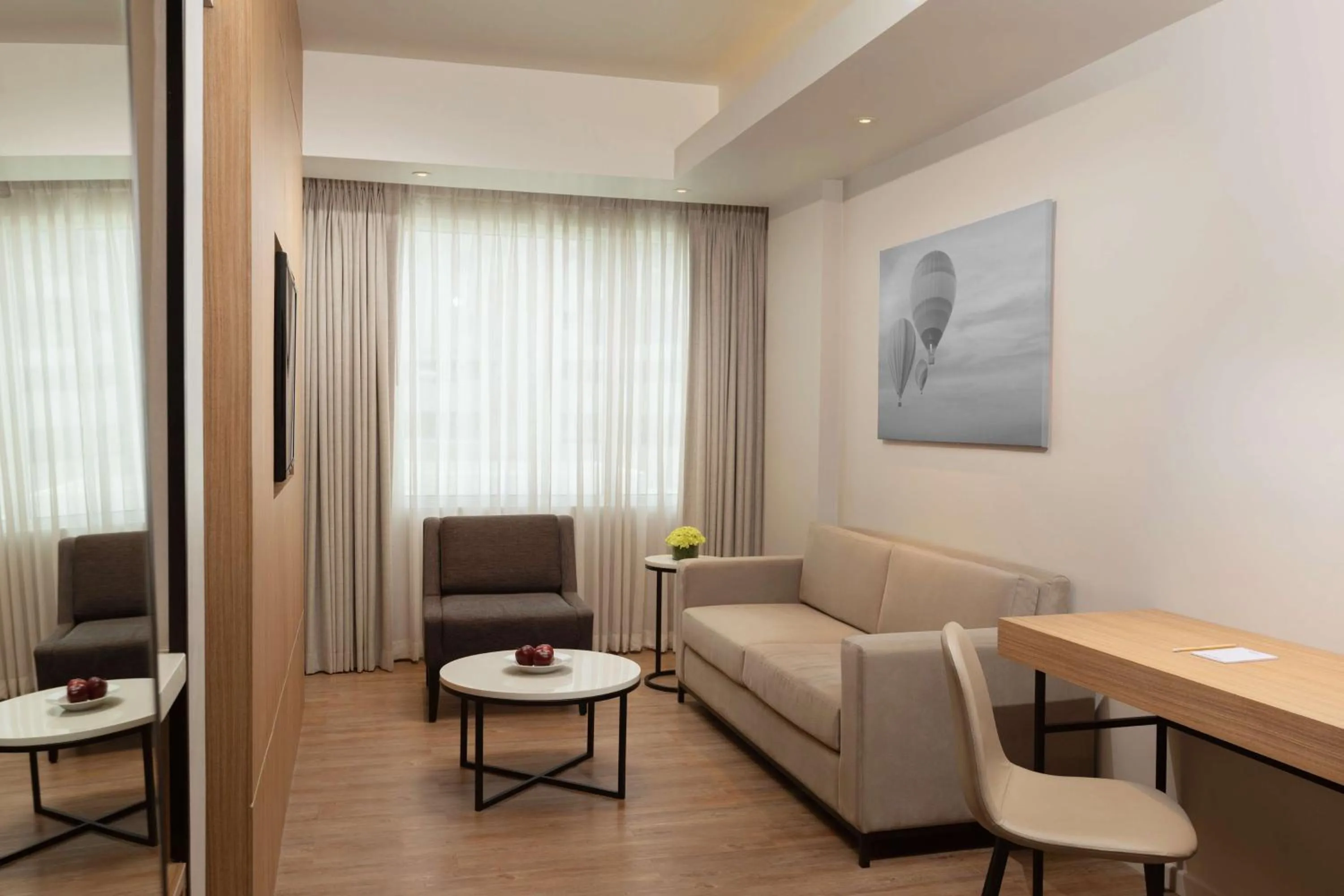 Photo of the whole room in Park Inn By Radisson Clark