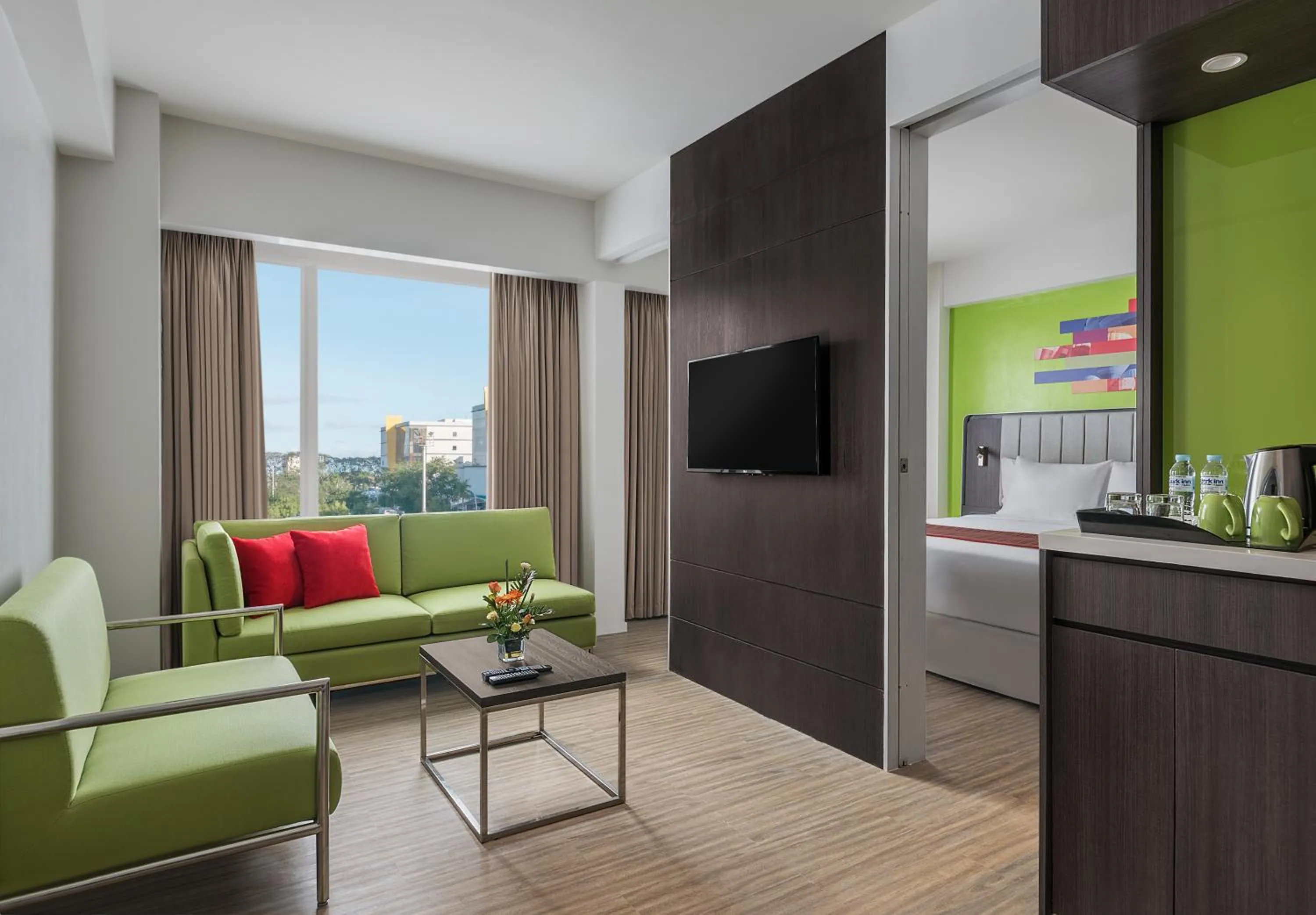 Living room in Park Inn By Radisson Clark