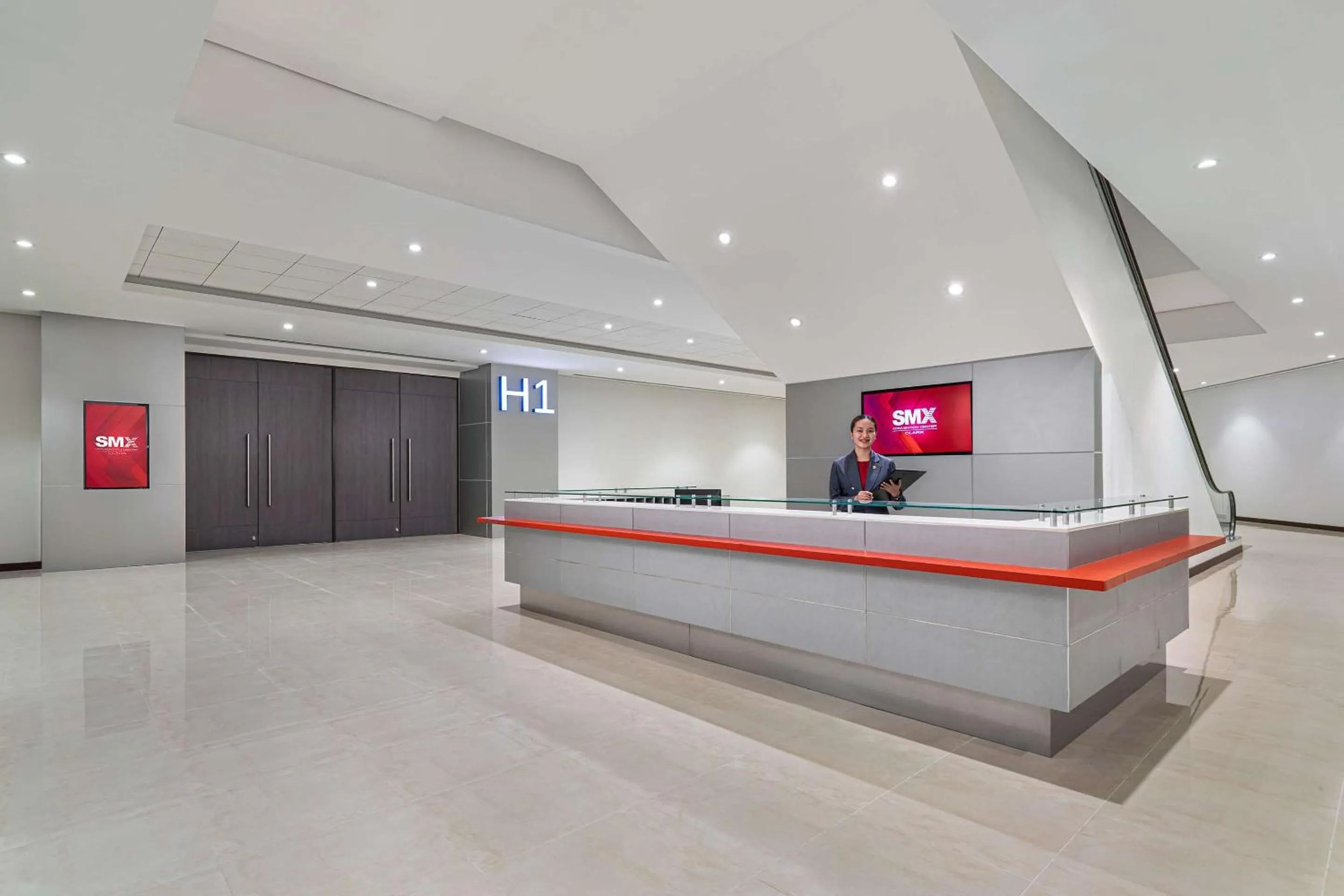 Lobby or reception in Park Inn By Radisson Clark