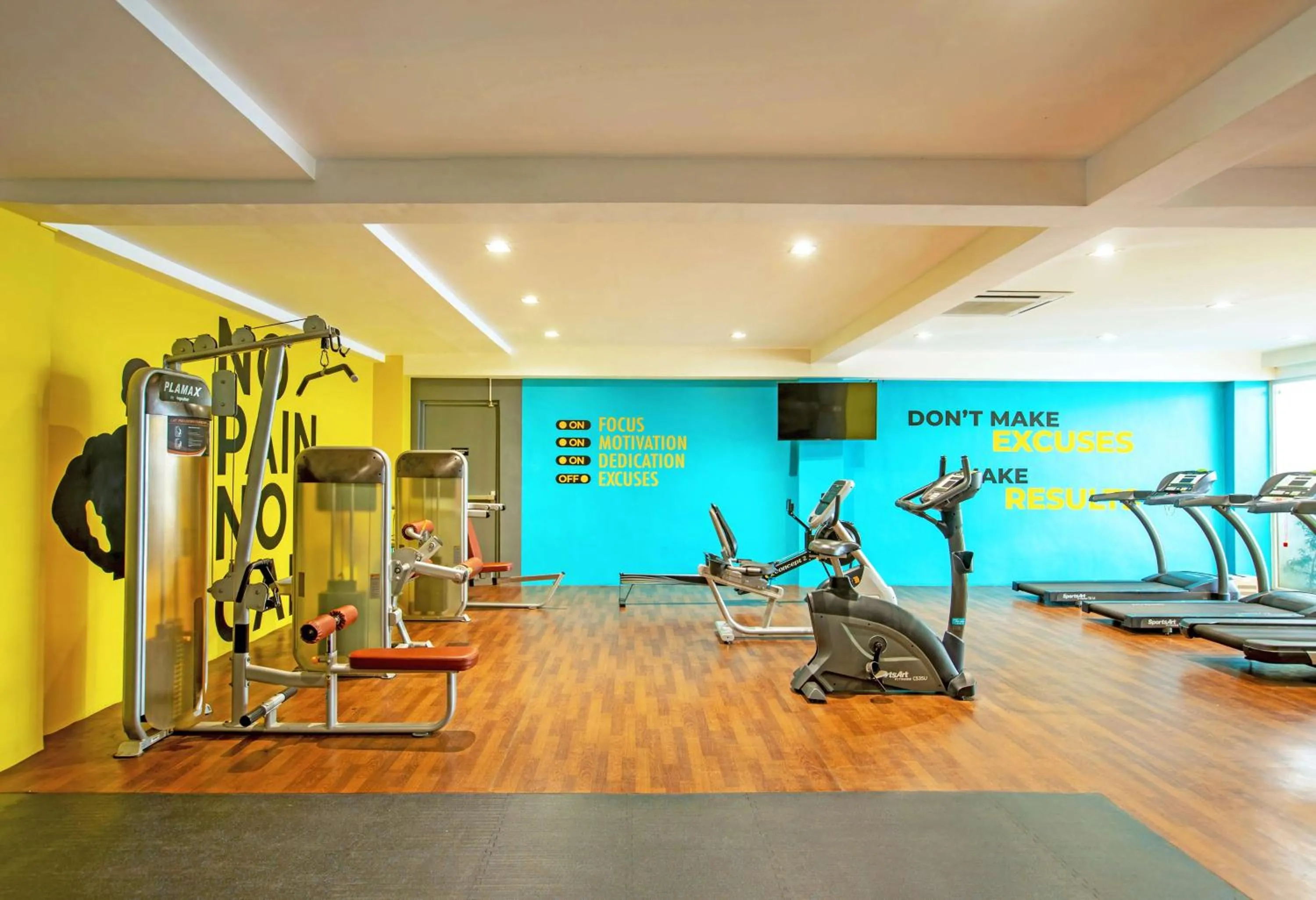 Fitness centre/facilities in Park Inn By Radisson Clark