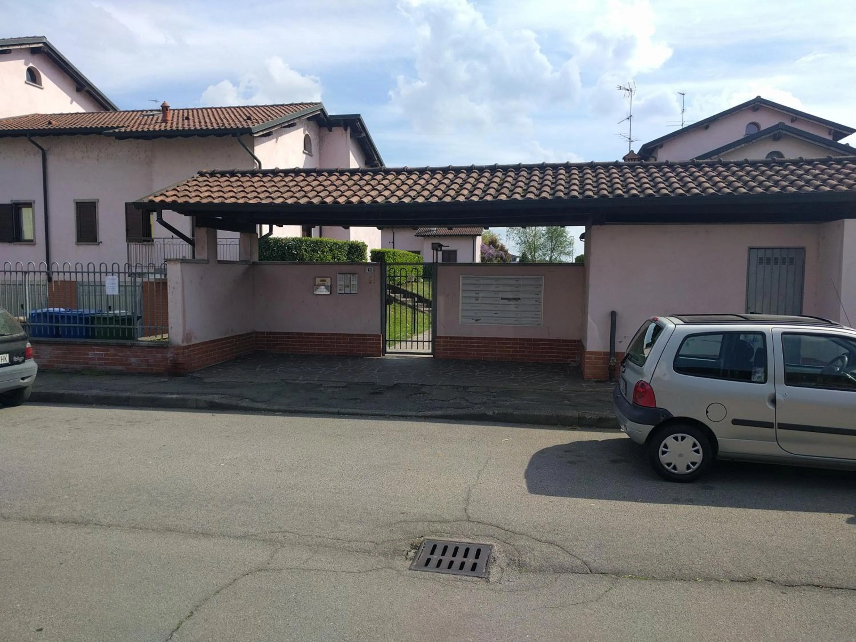 Facade/entrance in La Casa Di Miele