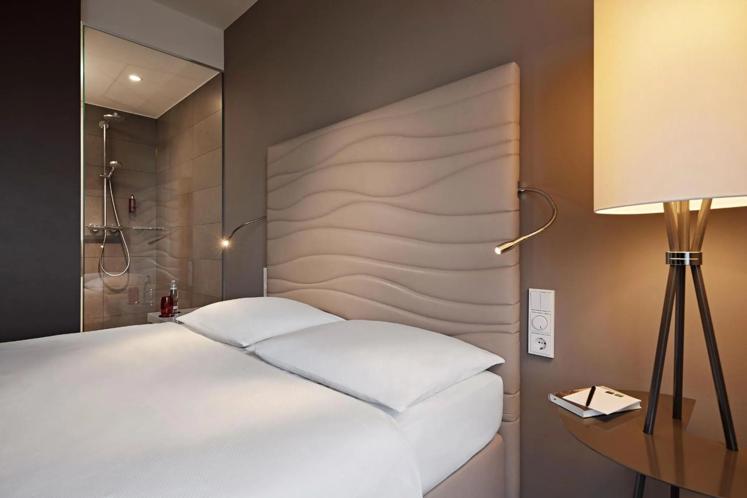 Bed in LEGERE HOTEL Bielefeld