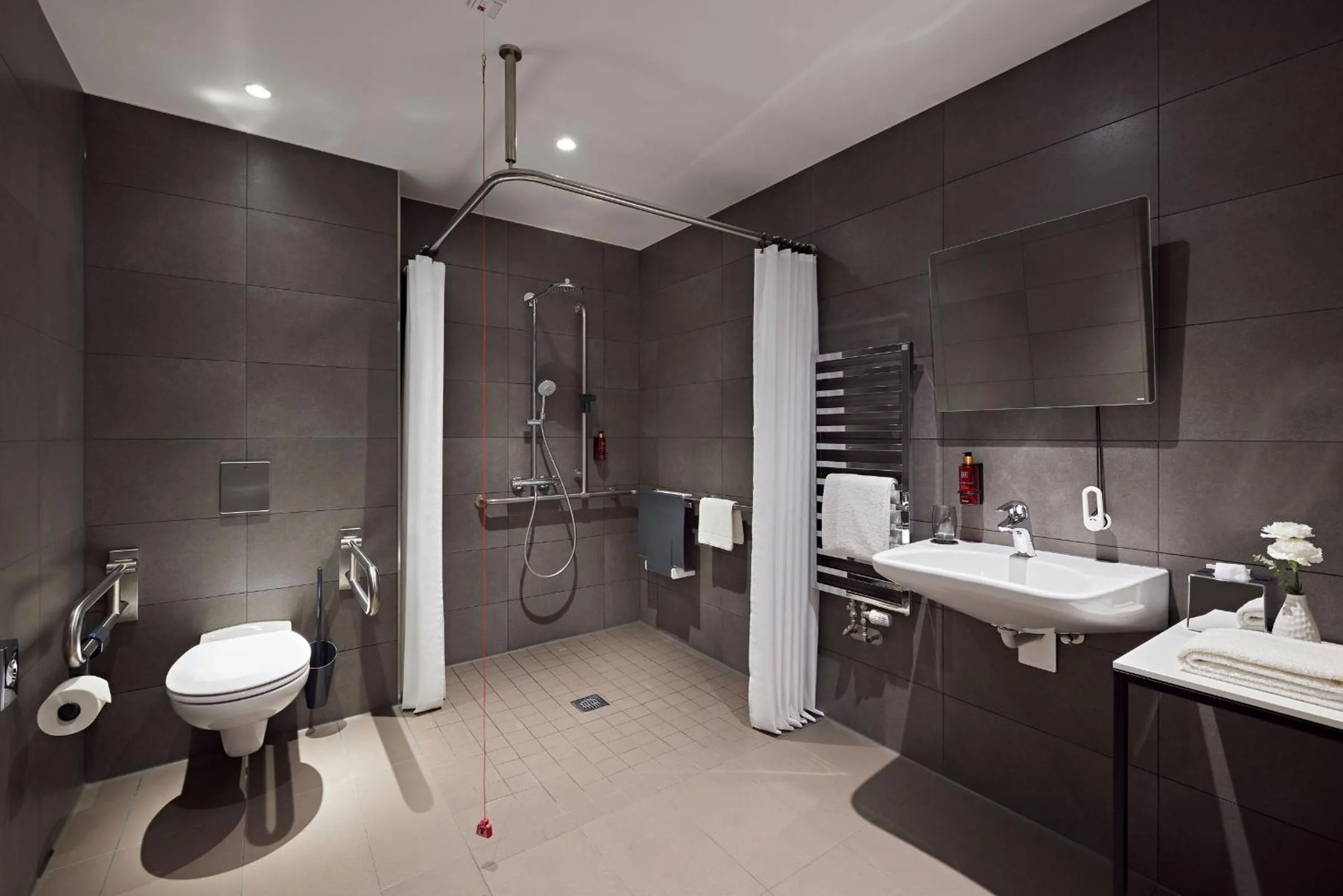 Shower in LEGERE HOTEL Bielefeld