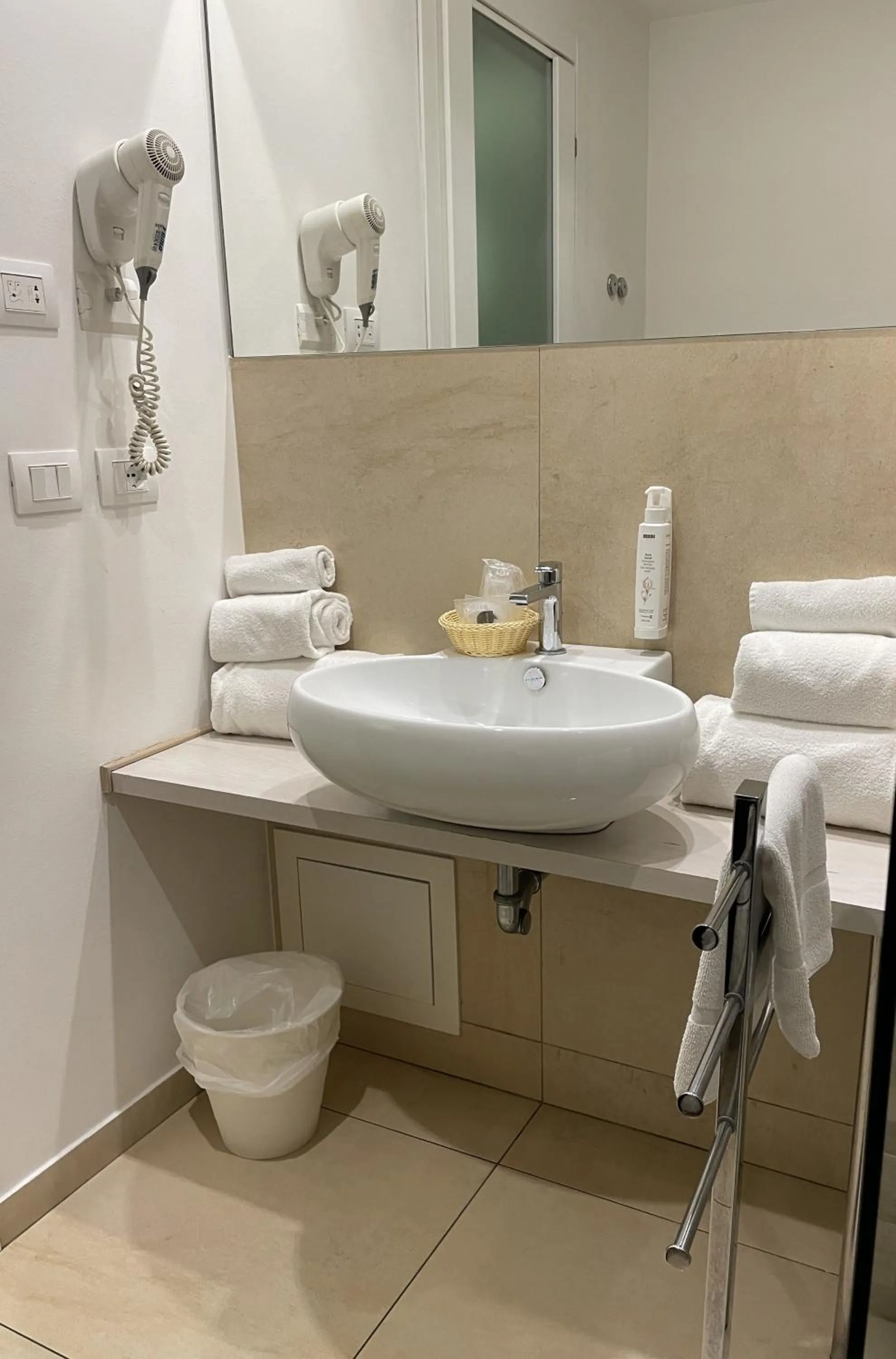 Bathroom in Zeus Hotel - Aparthotel - Meeting & Congress