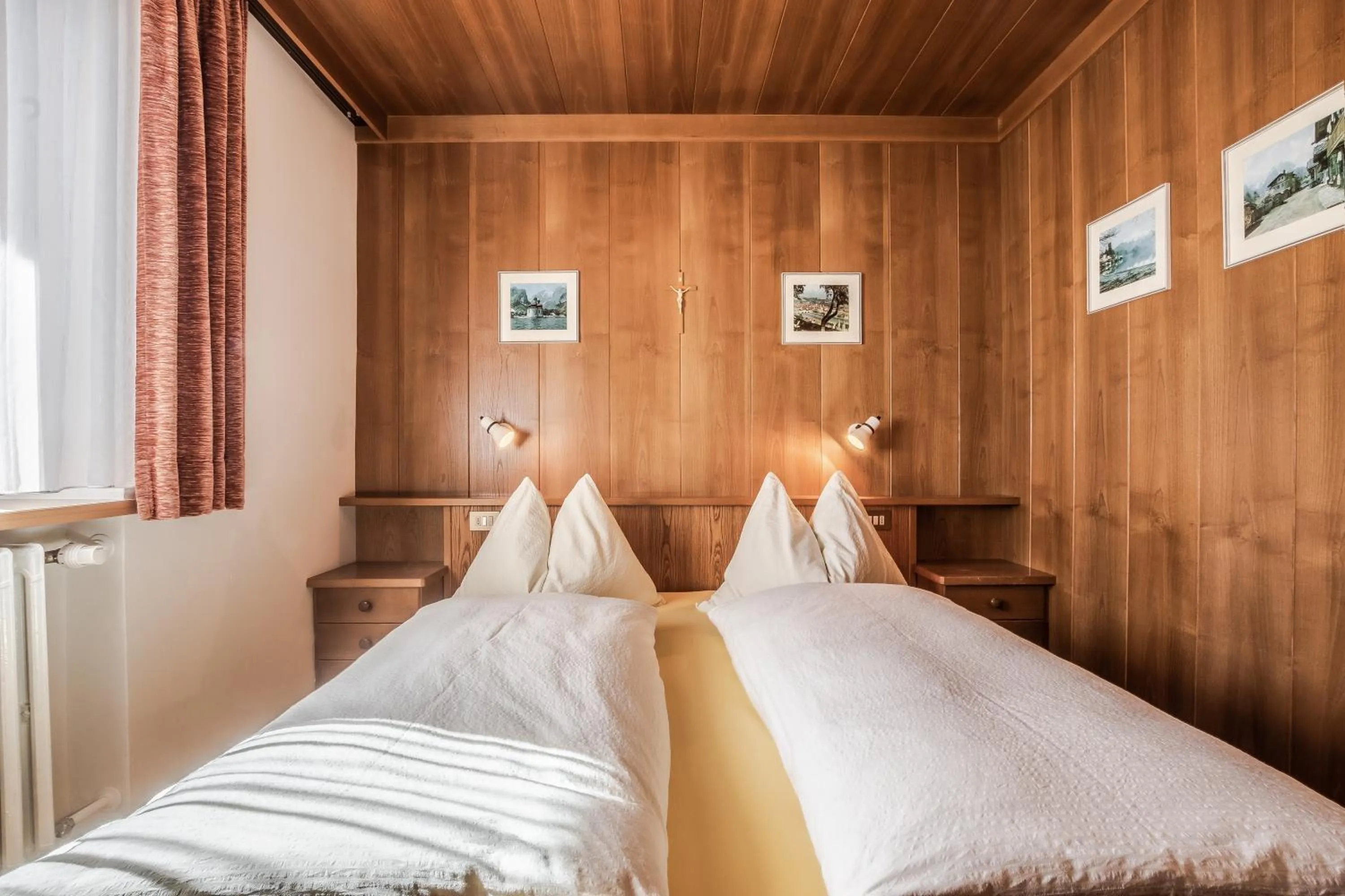 Photo of the whole room, Bed in Garni Baita